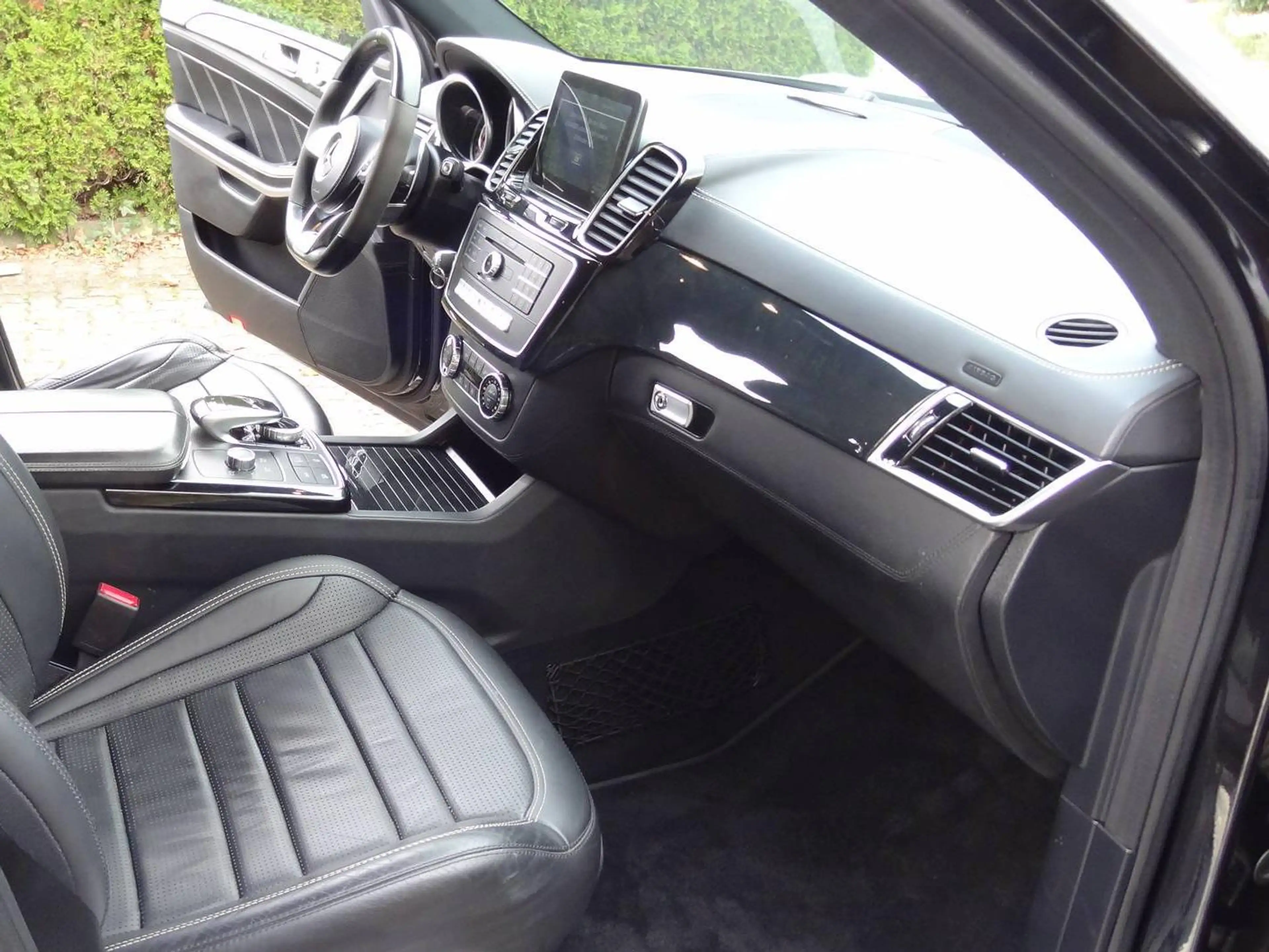 Mercedes-Benz GLS 63 AMG GLS 63 AMG 4Matic AHK 7-Sitze Luft Leder Softclose — photo 13