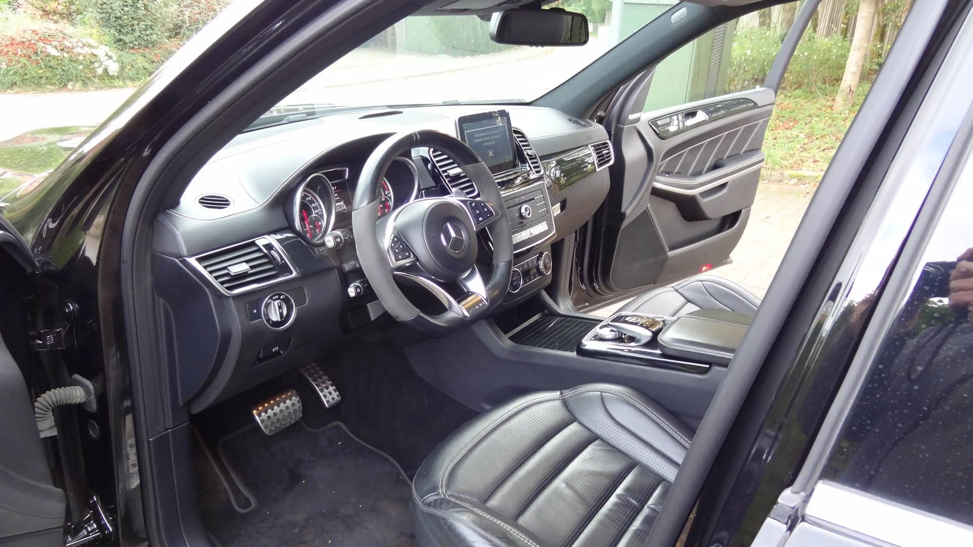 Mercedes-Benz GLS 63 AMG GLS 63 AMG 4Matic AHK 7-Sitze Luft Leder Softclose — photo 8