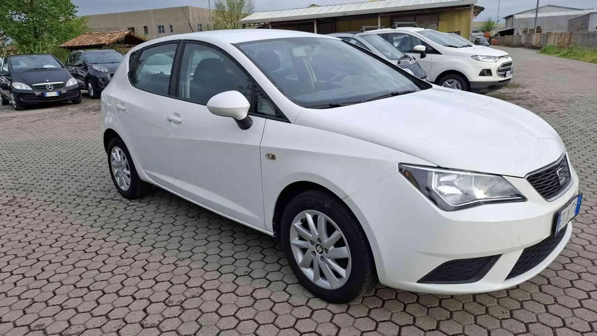 SEAT Ibiza 1.2 TDI CR 5 porte Style Bianco - 2