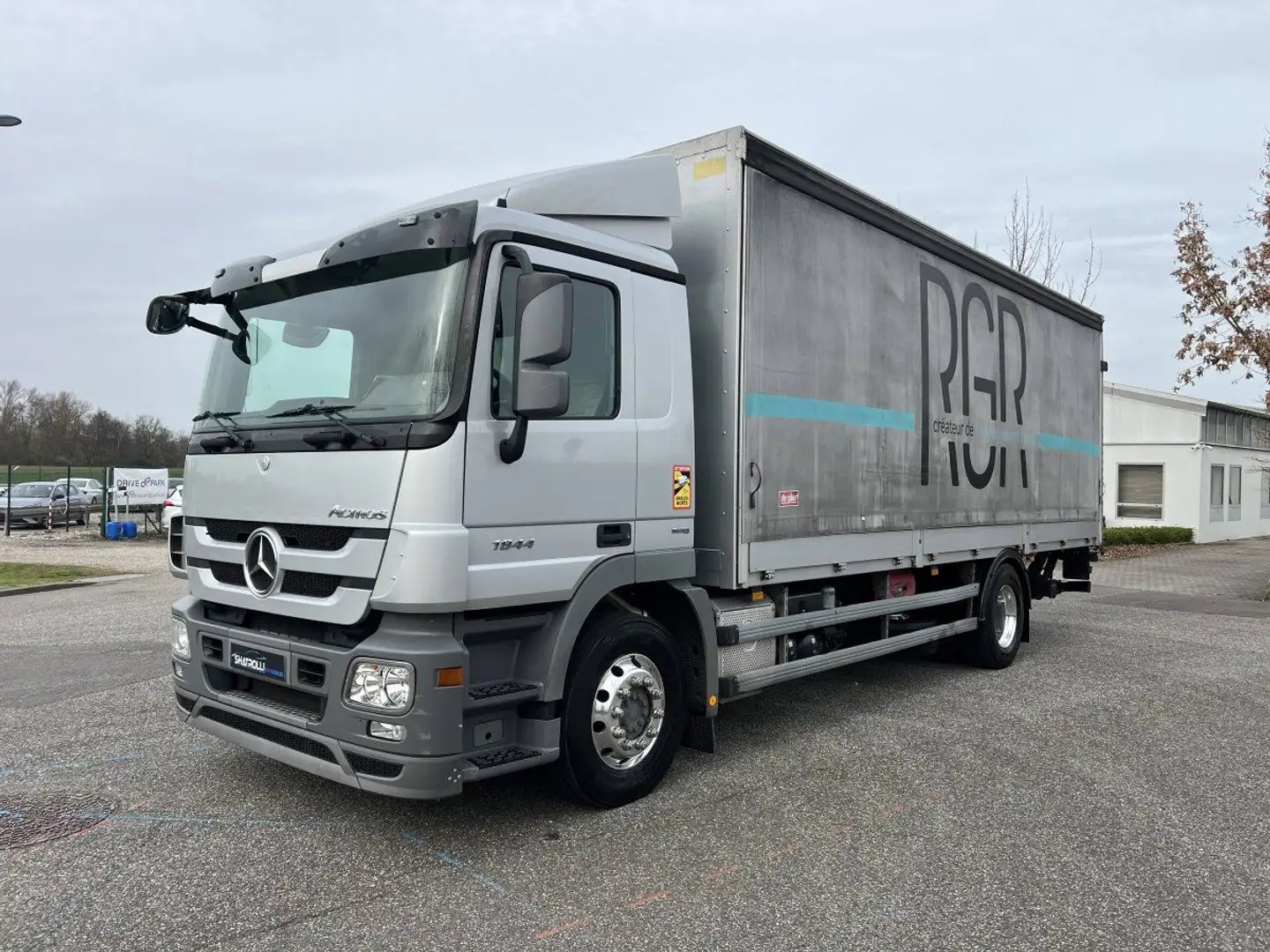 Mercedes-Benz Actros 1844 AMG 53 4MATIC%2B 435ch BVA 1erMain PTAC 19T H - 1