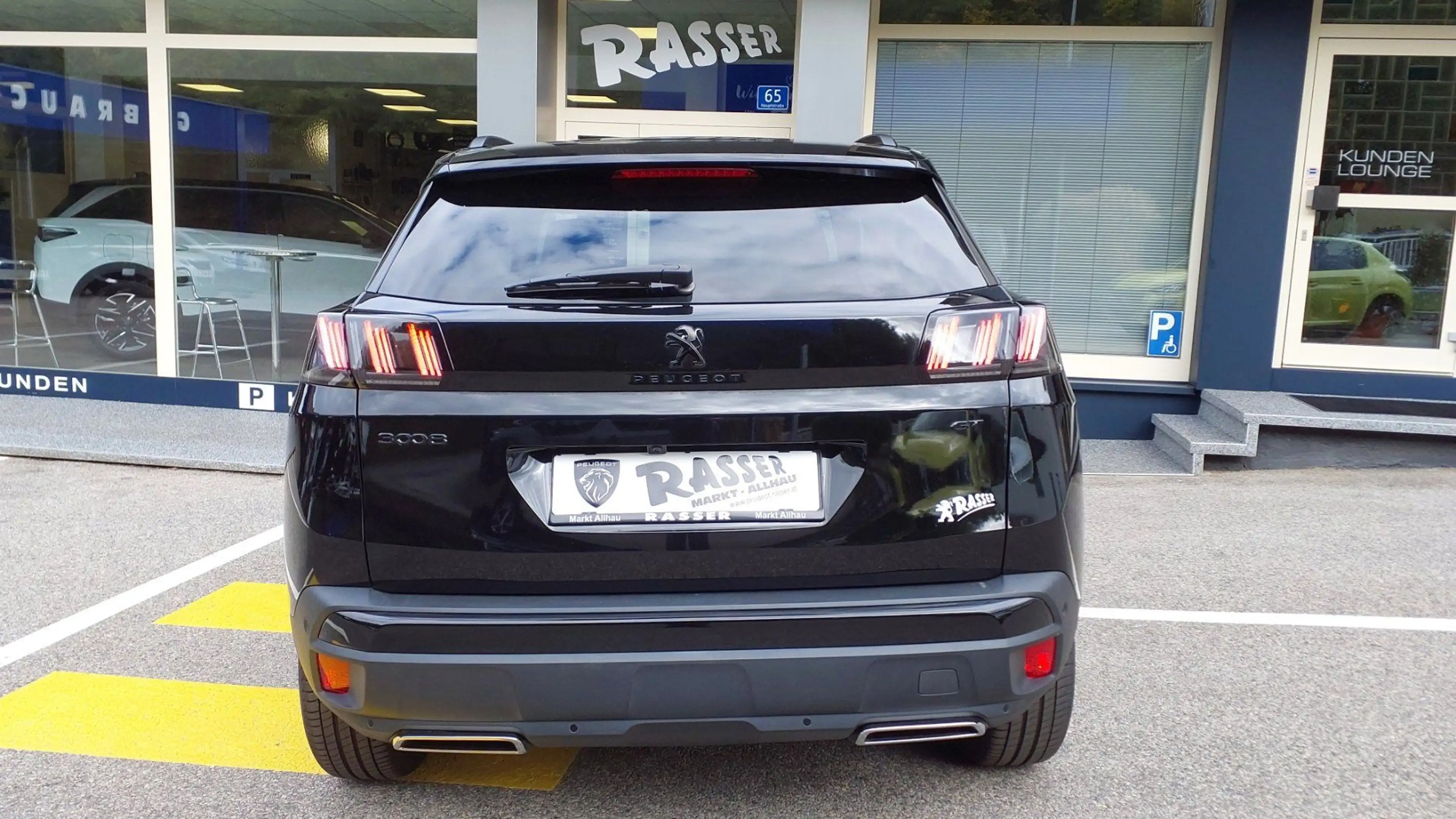 Peugeot 3008 1.2 PureTech 130 GT — photo 9