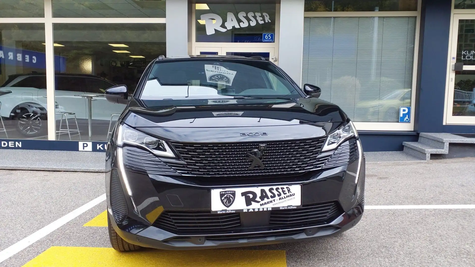 Peugeot 3008 PureTech 130 GT Black Pack Schwarz - 1