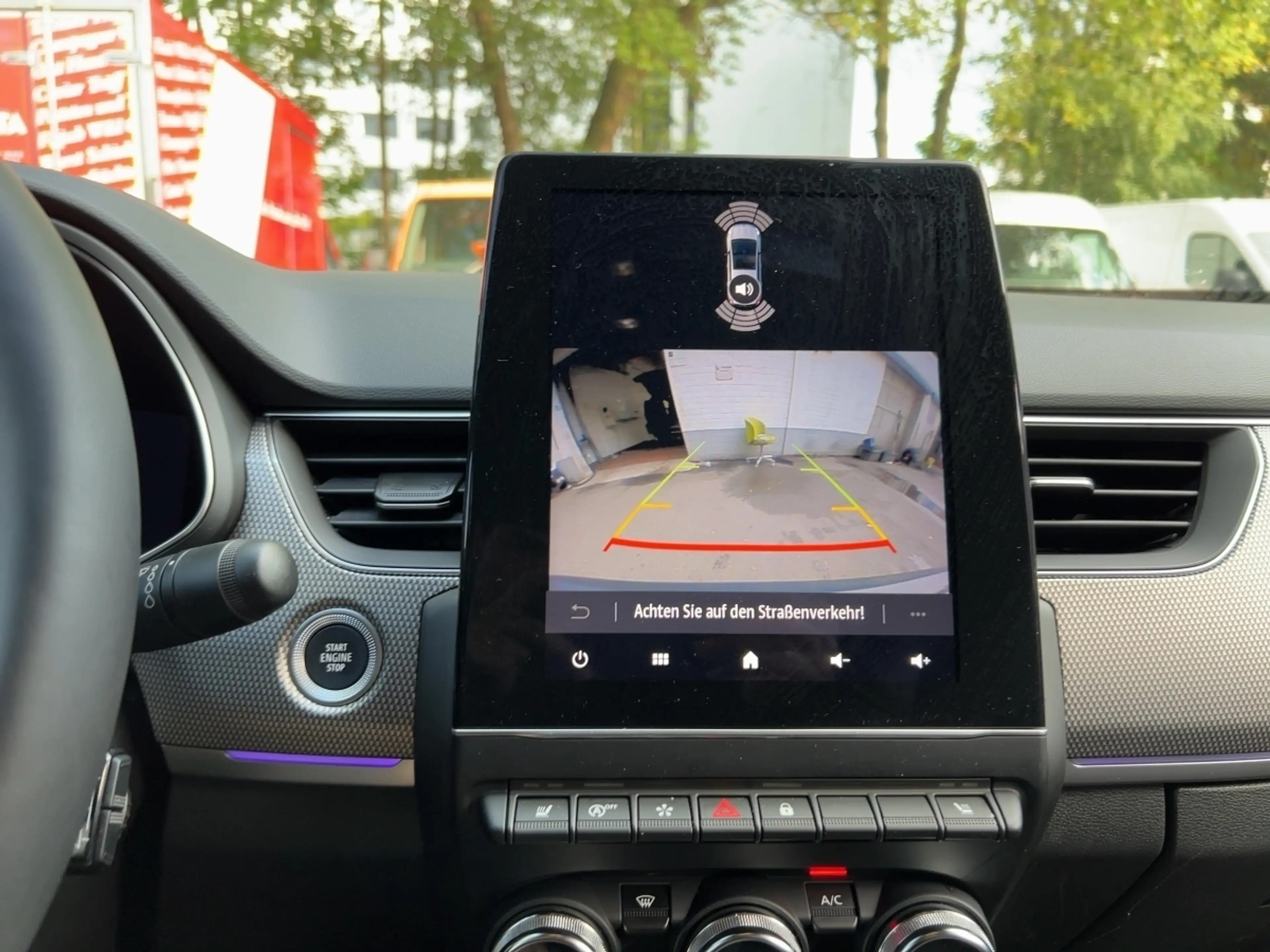 Renault Arkana TECHNO Mild Hybrid 140 EDC — photo 15