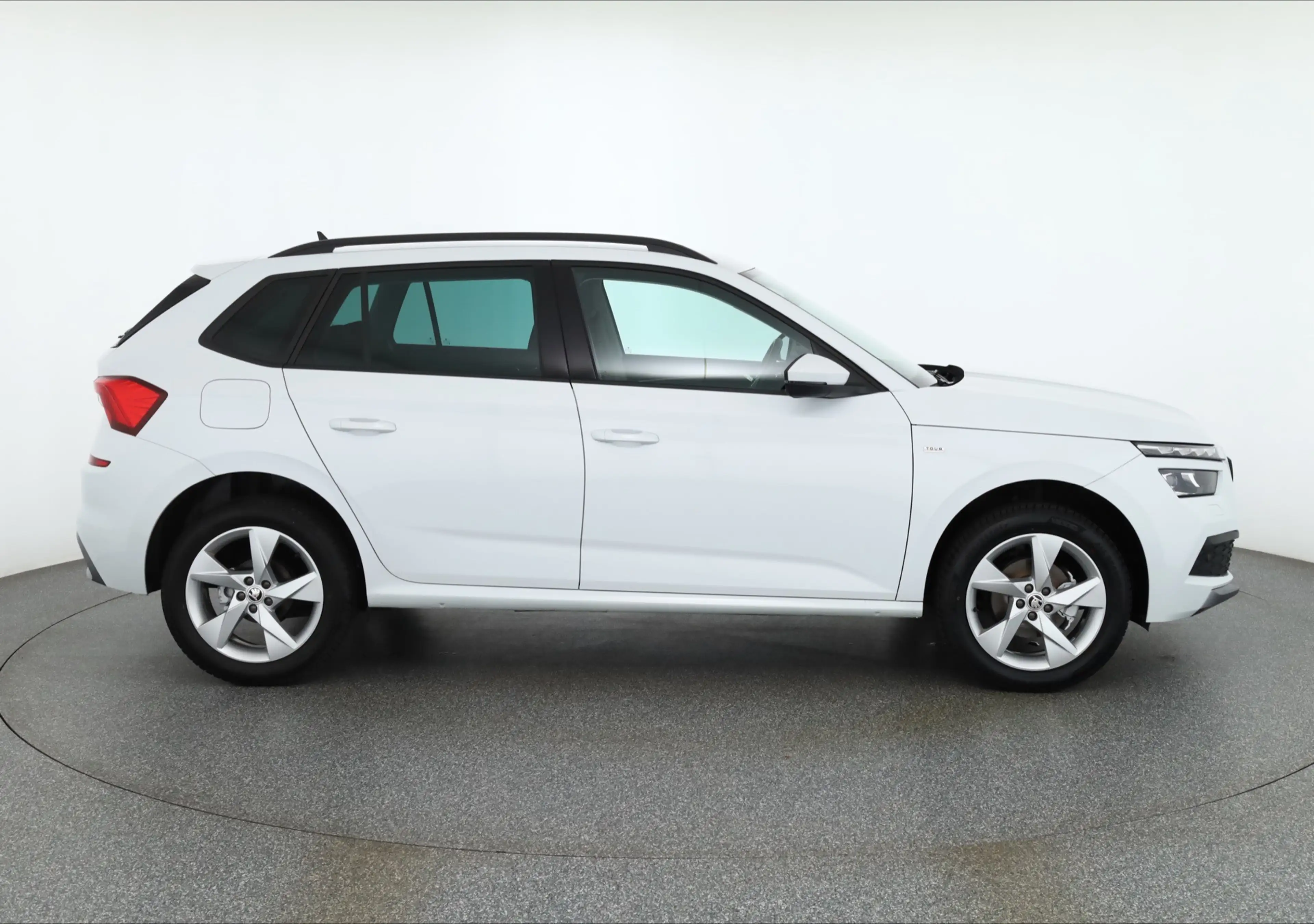 Skoda Kamiq 1.5 TSI Tour LED Navi Sitzheizung Kamera — photo 6