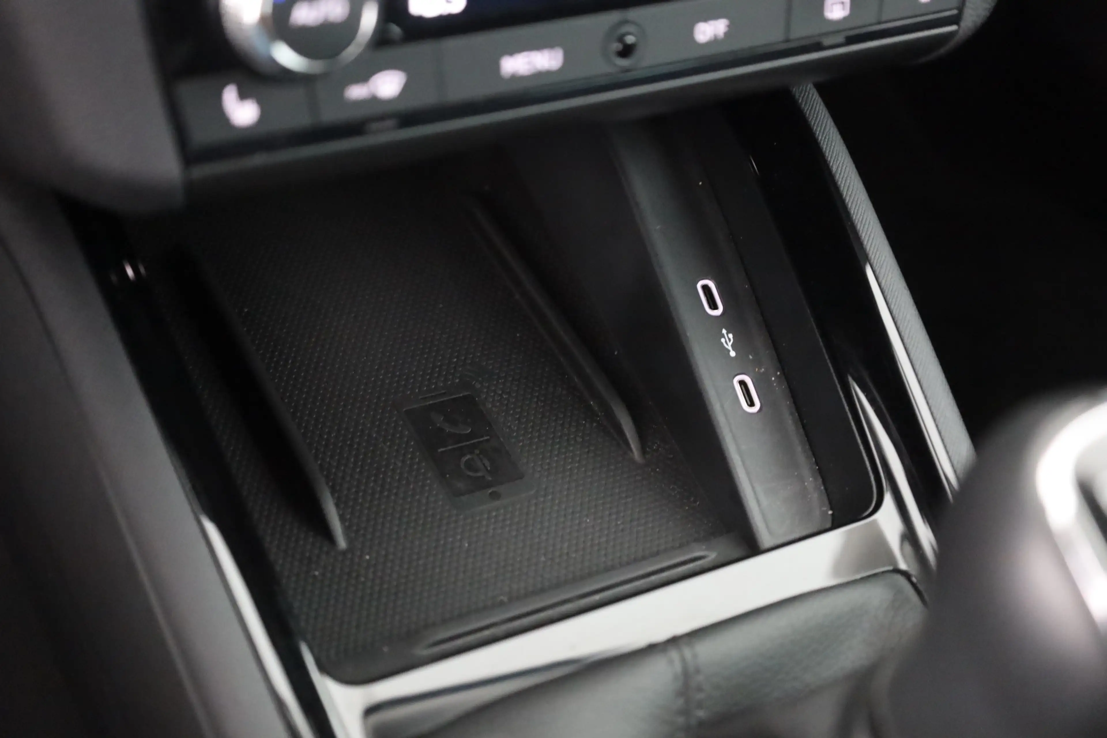 Skoda Kamiq 1.5 TSI Tour LED Navi Sitzheizung Kamera — photo 13