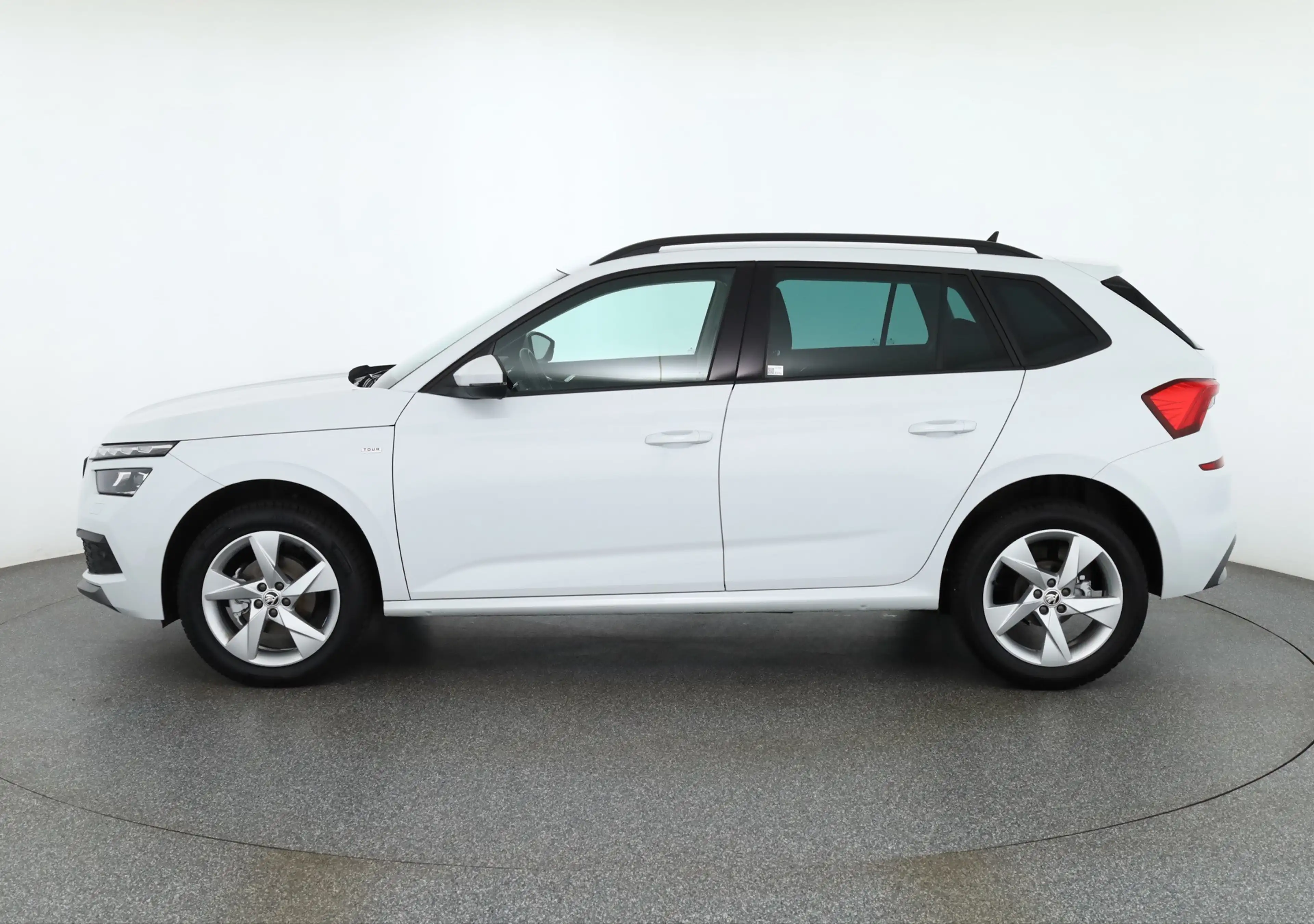 Skoda Kamiq 1.5 TSI Tour LED Navi Sitzheizung Kamera — photo 2