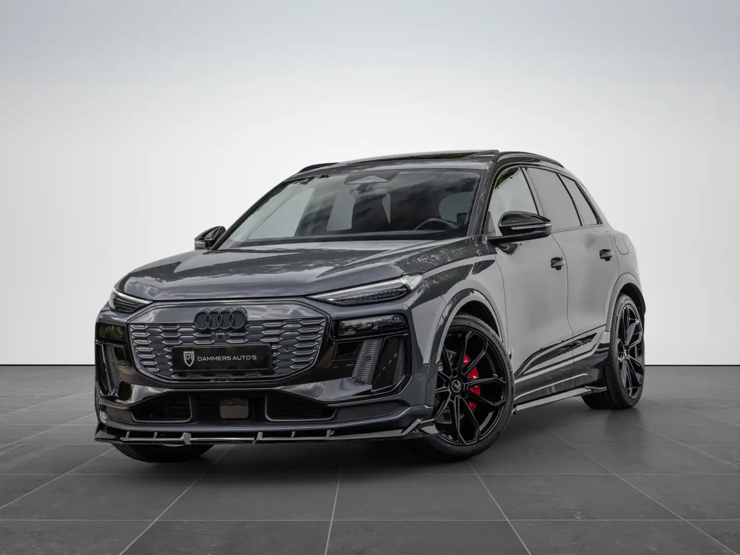 Audi SQ6 e-tron 490pk Quattro 100 kWh S-stoelen Pano Trekhaak B&O Grau - 1