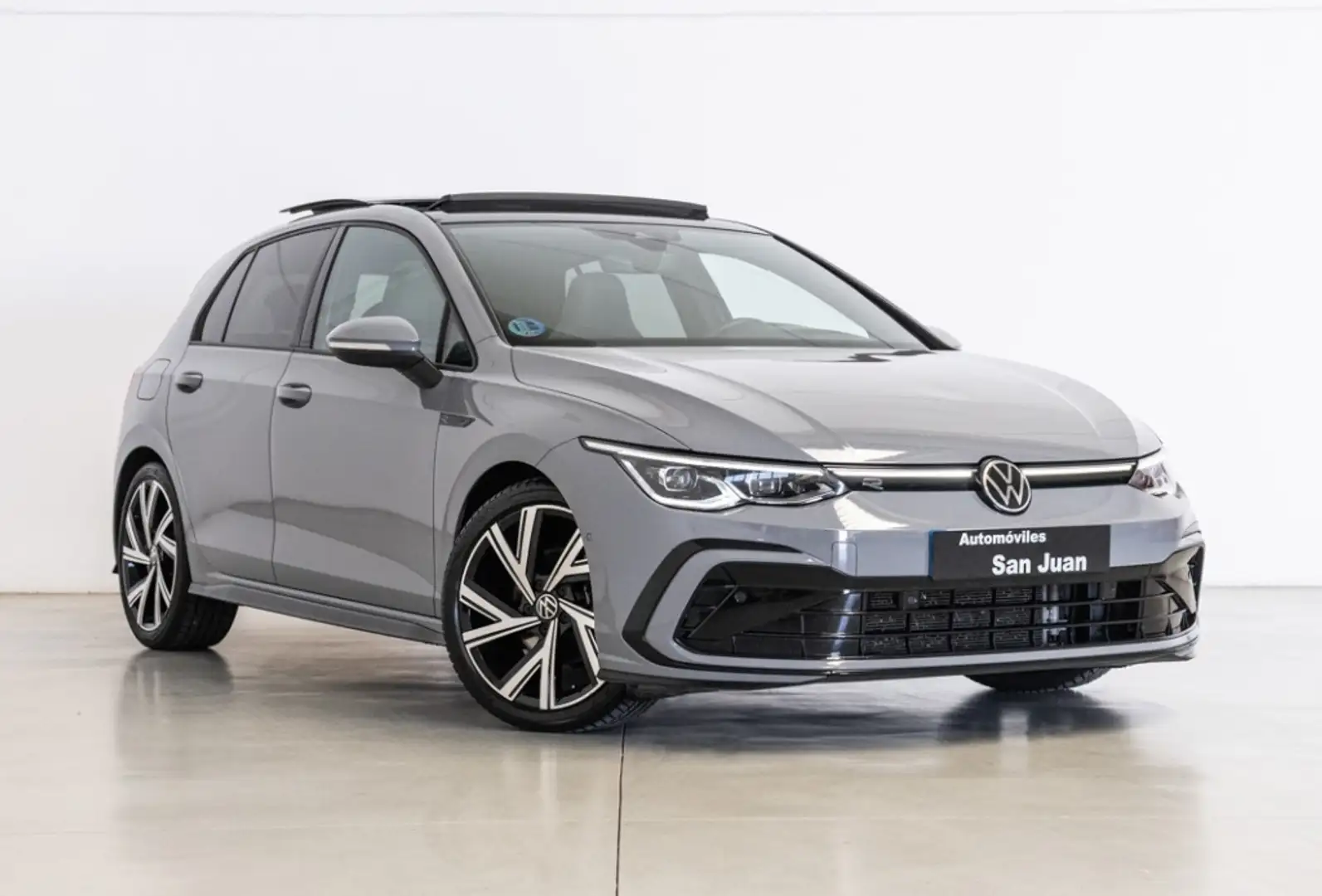 Volkswagen Golf 1.5 eTSI R-Line DSG 110kW Gris - 1