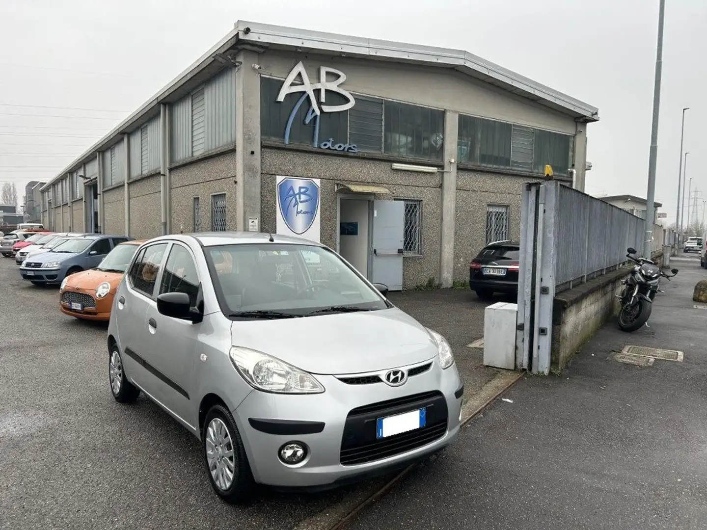 Hyundai i10 1.1 12V BlueDrive GPL *OK NEOPATENTATI* Argent - 1