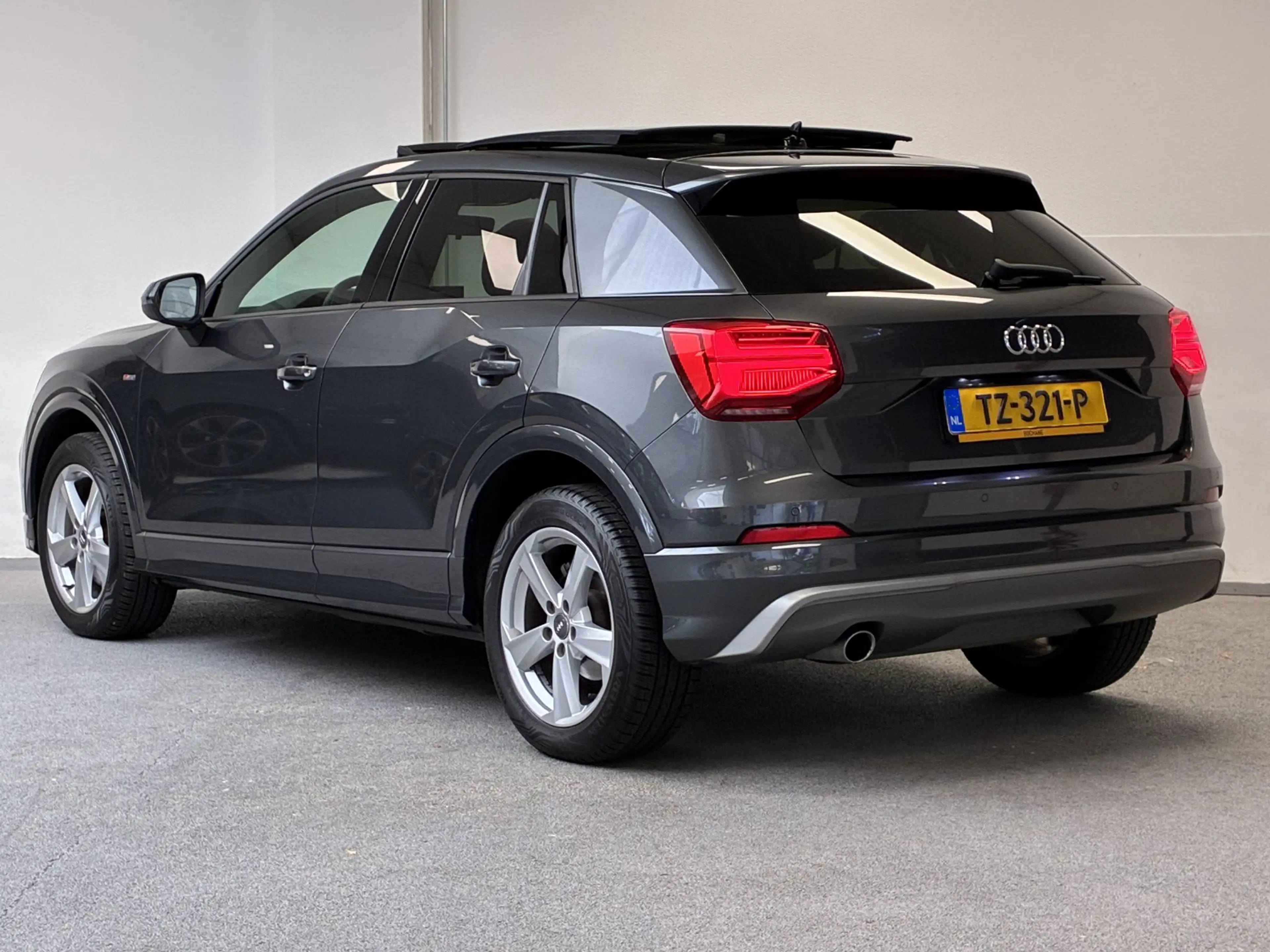 Audi Q2 30 TFSI S-line | PANO | CLIMA | DEALERONDERHOUDEN — photo 9