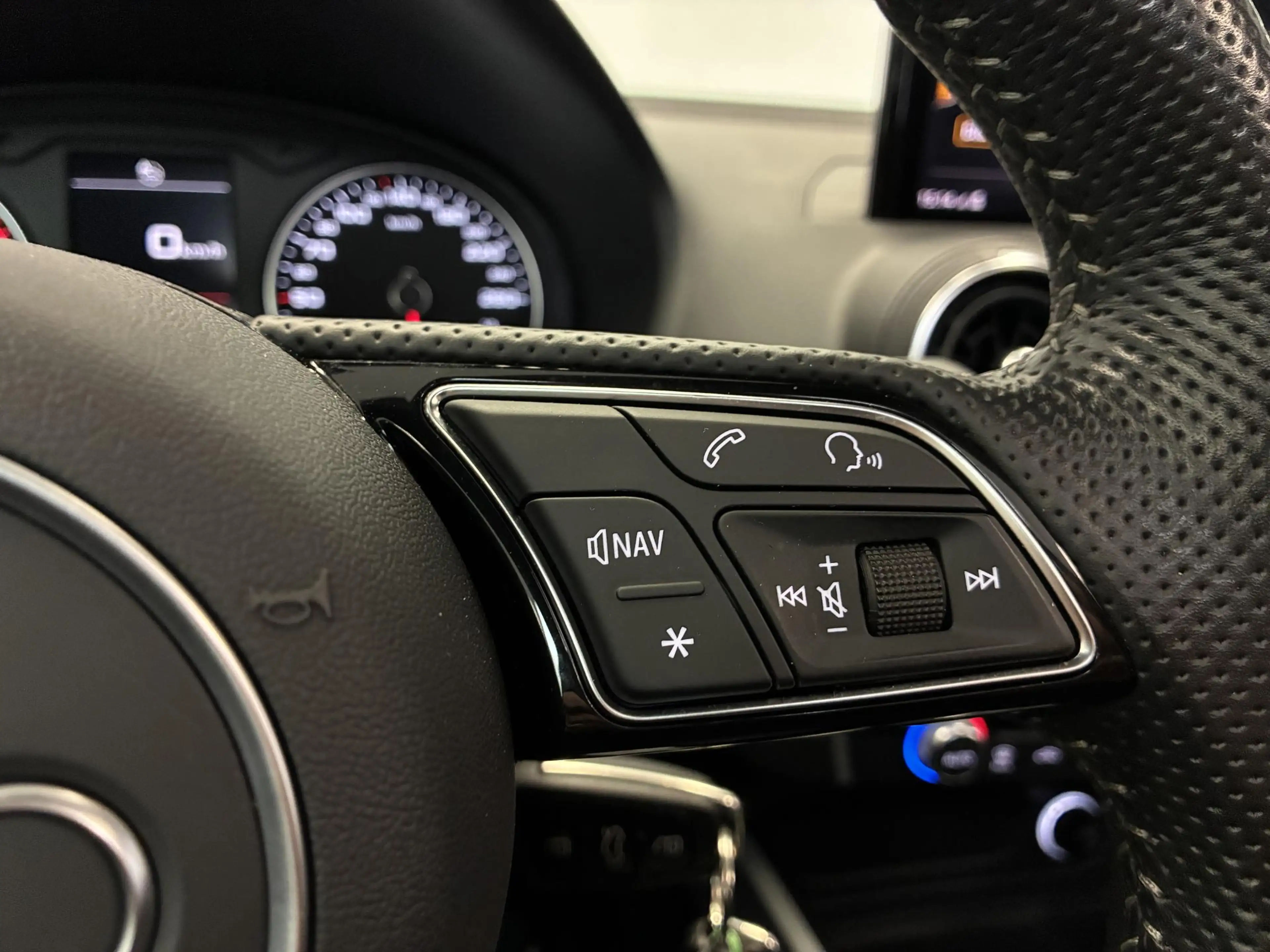 Audi Q2 30 TFSI S-line | PANO | CLIMA | DEALERONDERHOUDEN — photo 25