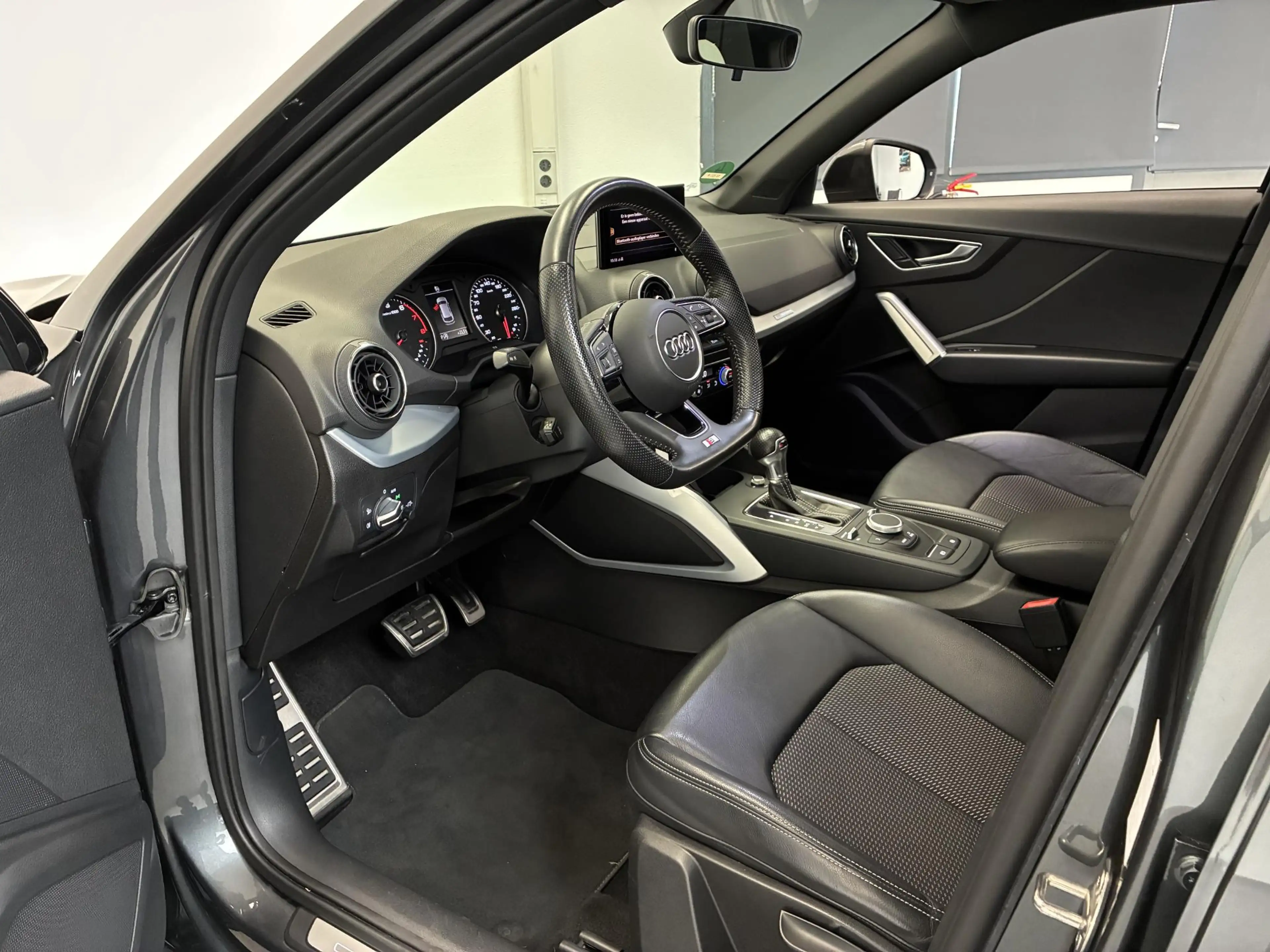 Audi Q2 30 TFSI S-line | PANO | CLIMA | DEALERONDERHOUDEN — photo 4