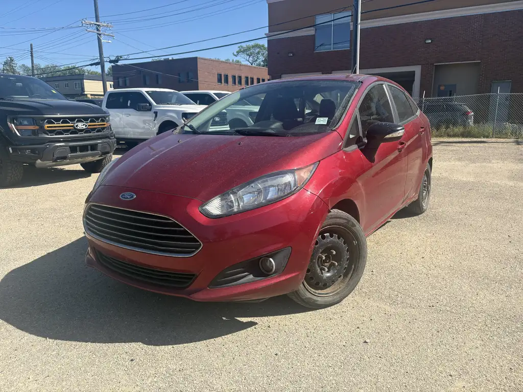 2015 Ford Fiesta Sedan SE | Appearance Pkg | Keyless Entry | Ambient Ligh — photo 2