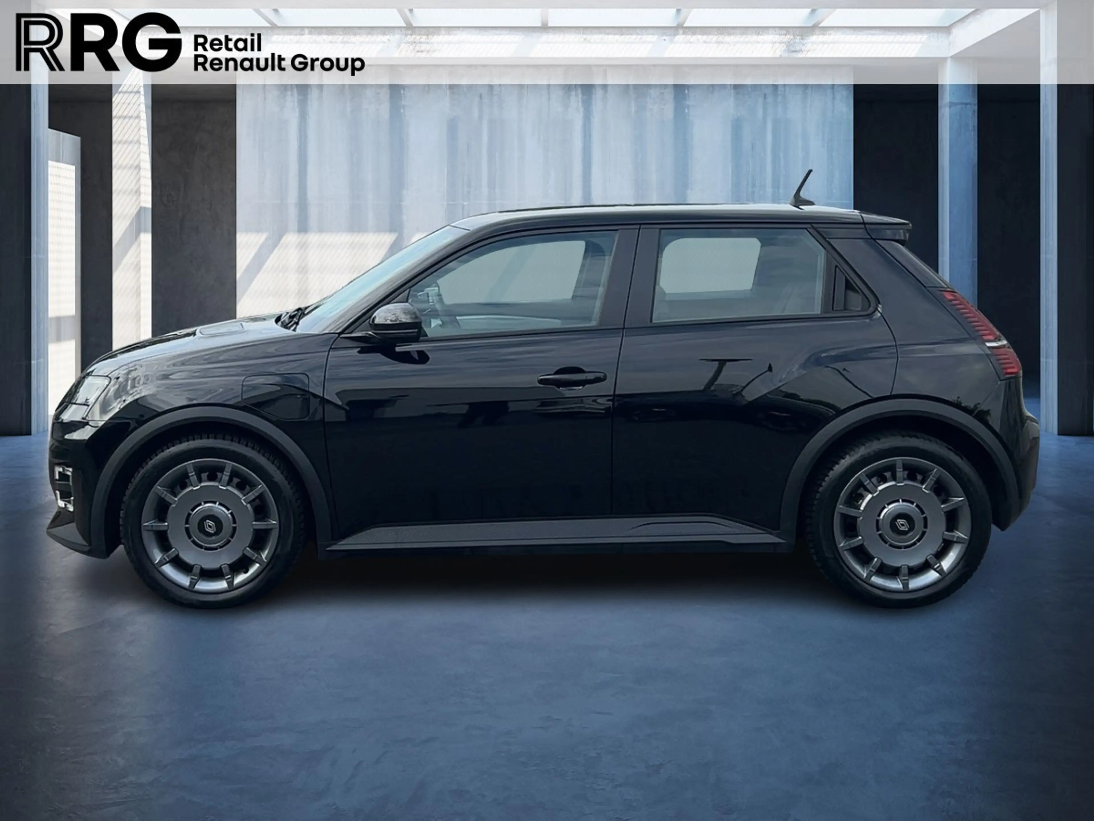 Renault R 5 5 E-Tech Evolution 120 Urban Range PDC — photo 2