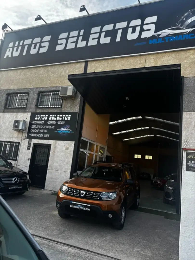 Dacia Duster 1.6 Essential 4x2 84kW Orange - 1