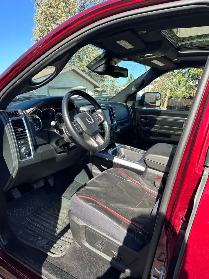 RAM 1500 снимка RAM 1500