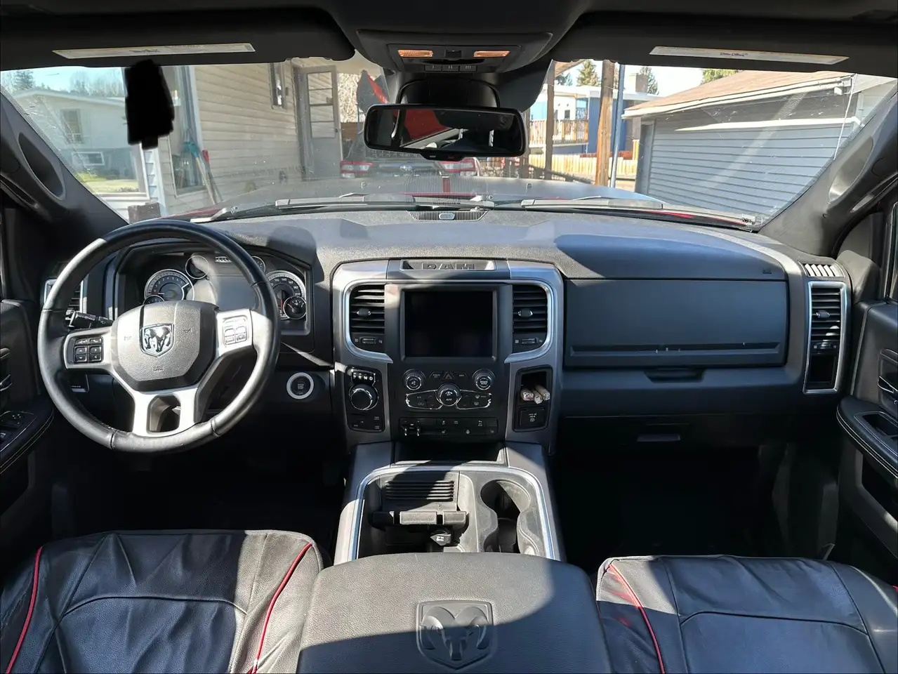 RAM 1500 снимка RAM 1500