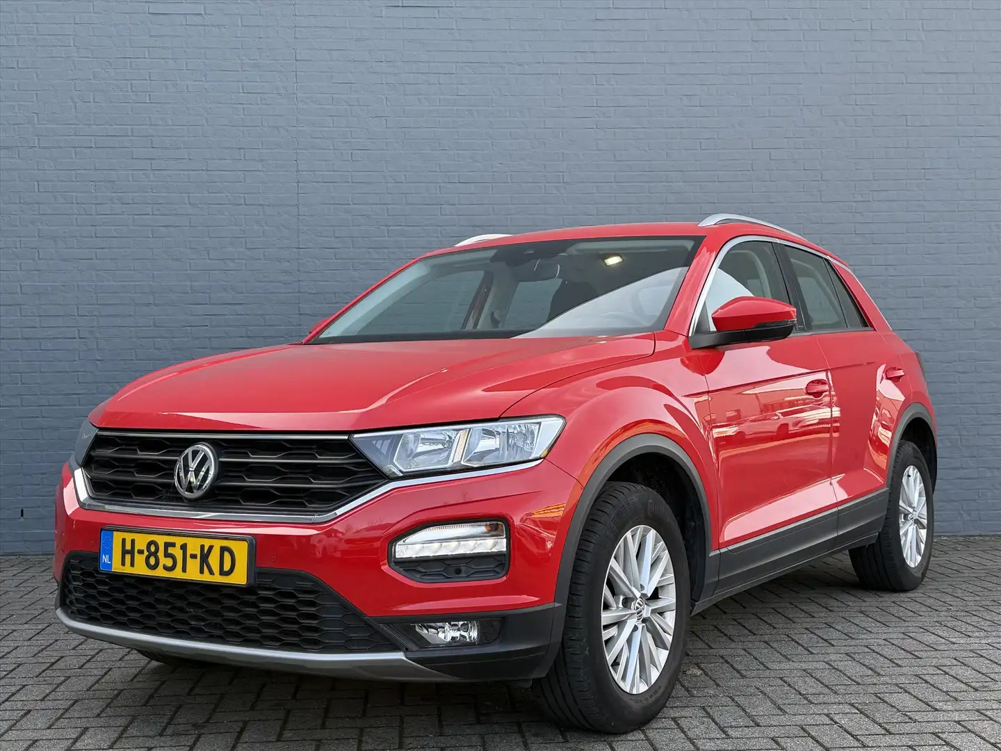 Volkswagen T-Roc 1.0 TSI 115pk T-Roc Style | Trekhaak | Parkeersens Rood - 2