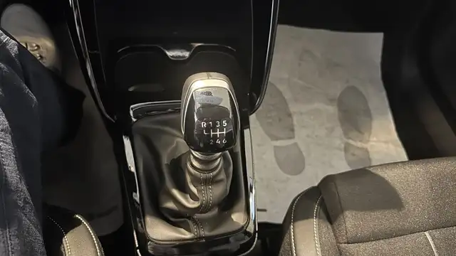 Citroen C3 view 14