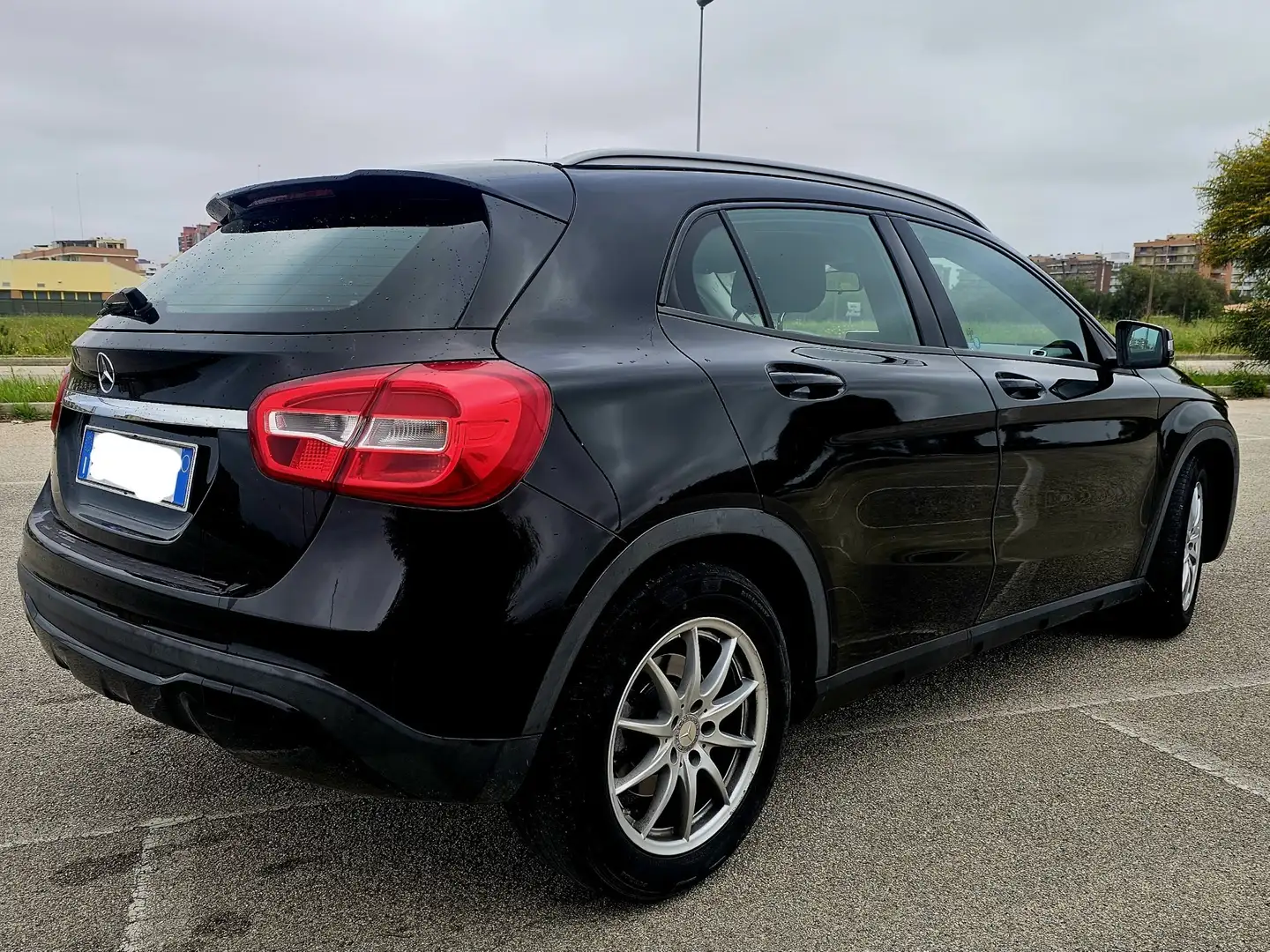 Mercedes-Benz GLA 180 d Executive Nero - 2