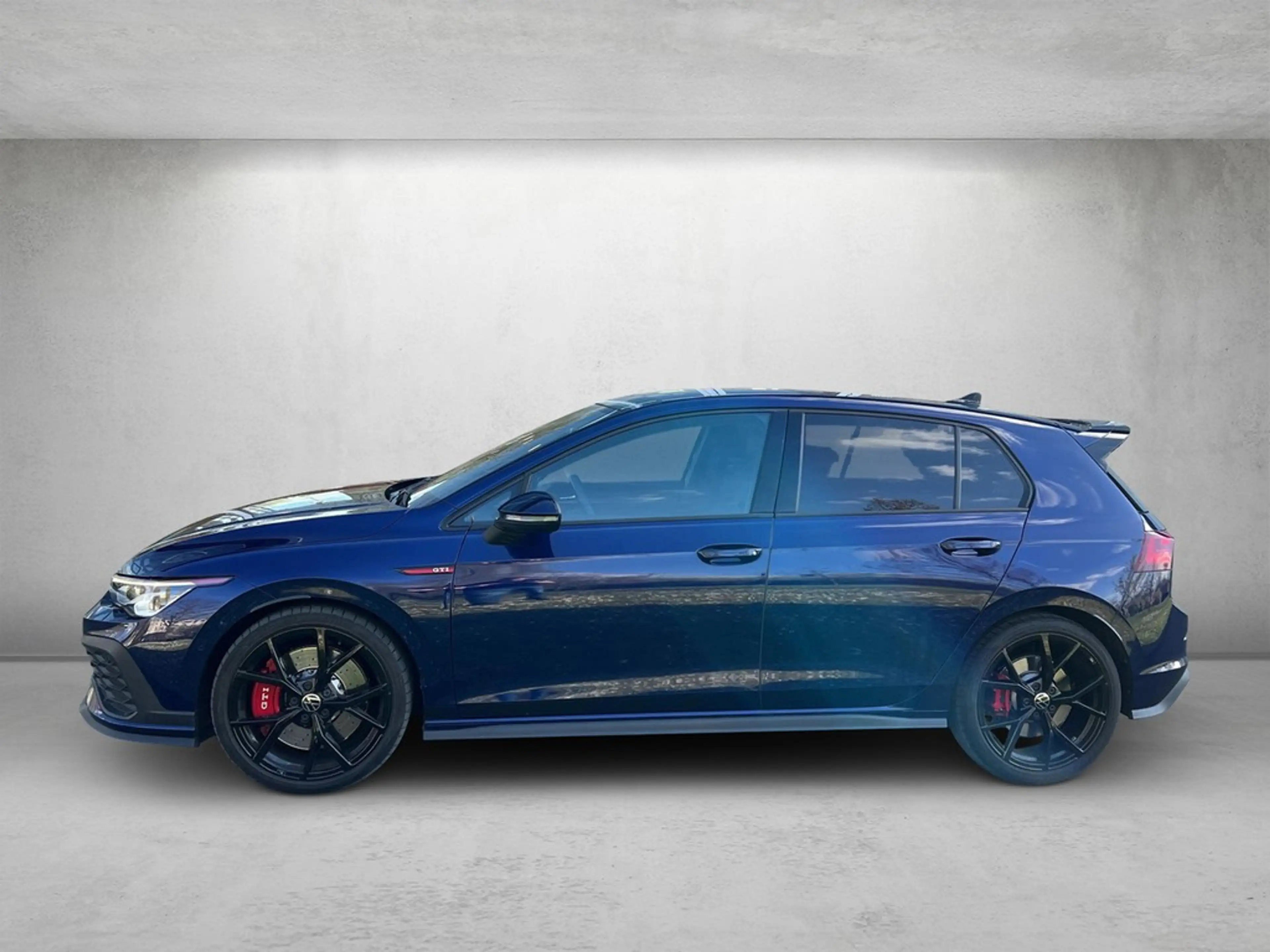 Volkswagen Golf VIII Lim. 2.0 TSI DSG GTI Clubsport *Kamera — photo 2