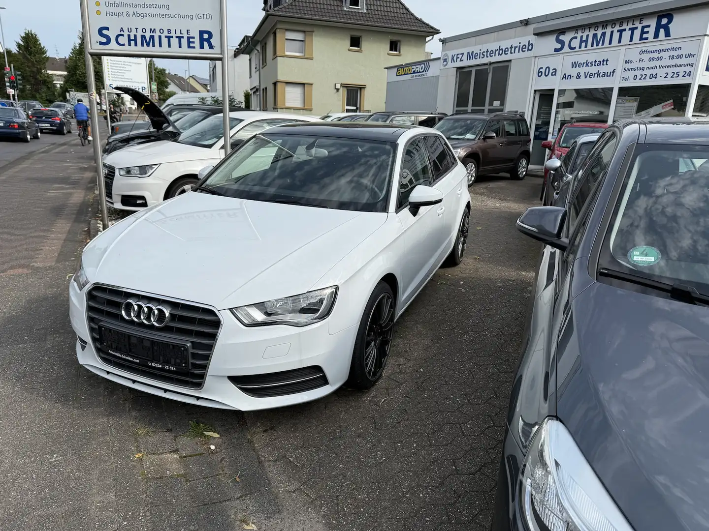 Audi A3 attraction,Panodach,neue 18 Zoll Weiß - 1