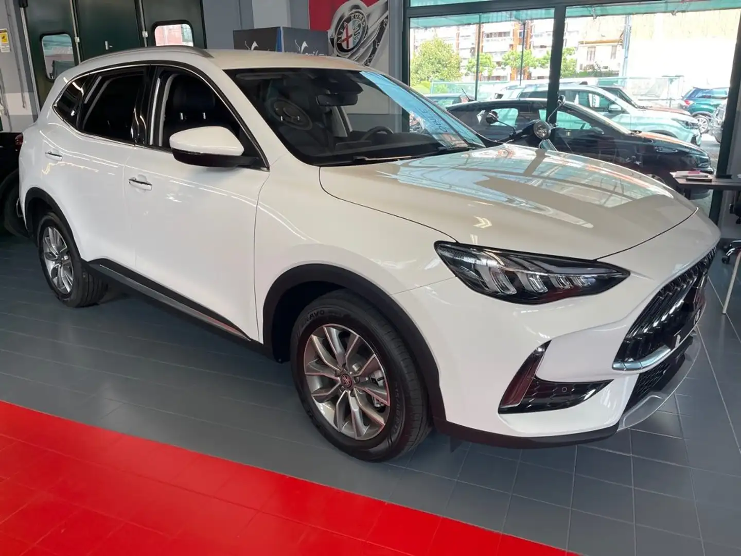 MG HS 1.5T-GDI MT Comfort Bianco - 1