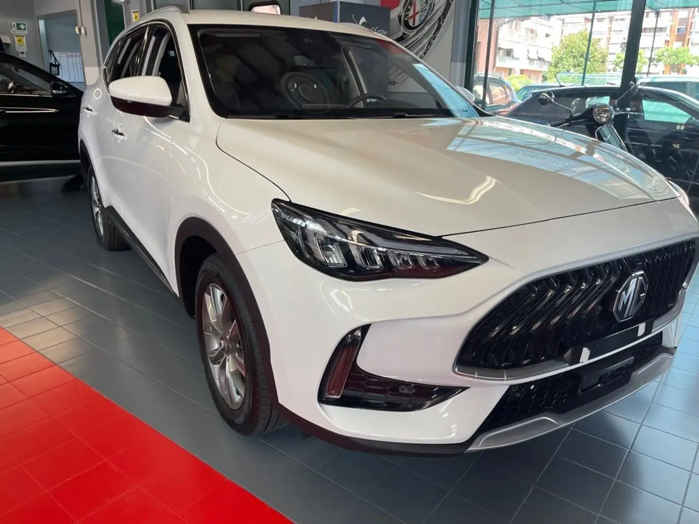 MG HS 1.5T-GDI MT Comfort Bianco - 2