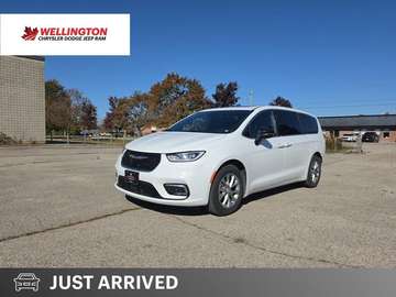 Limited | New Tires | Clean CarFax | Fully Certified | Ontario Vehicle | Factory Warranty | Leather