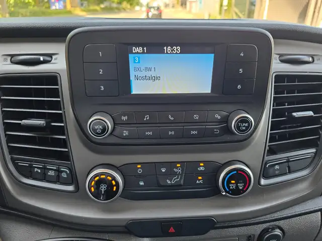 Ford Transit Custom view 15