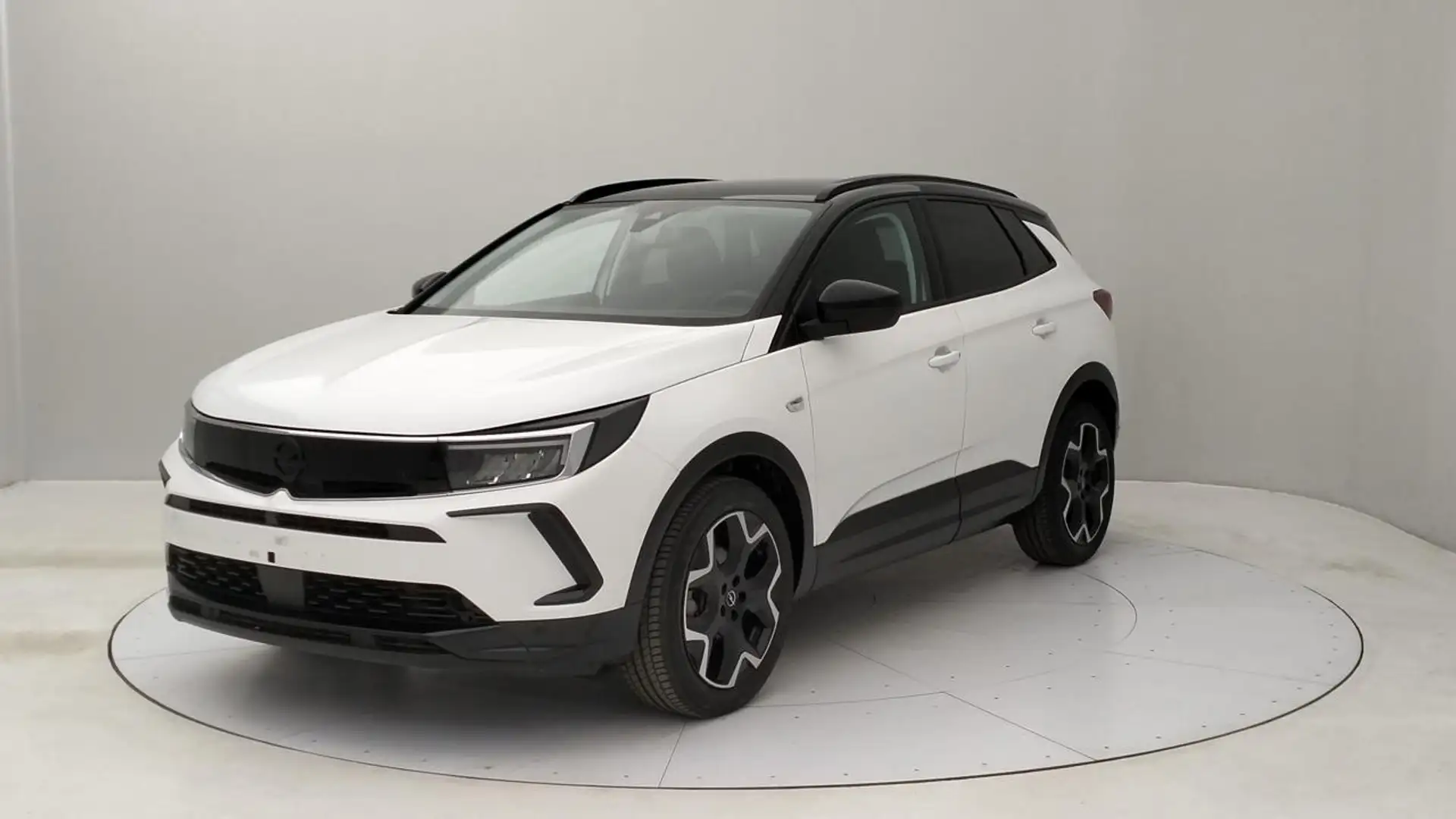 Opel Grandland 1.2 GS Line s&s 130cv Bianco - 1