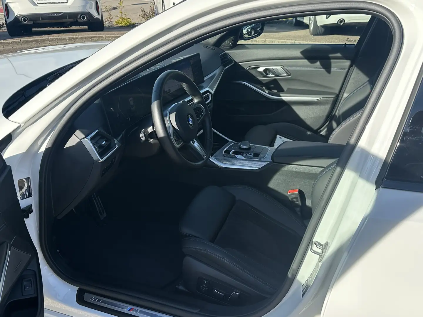 BMW 330 i M Sportpaket HK HiFi DAB LED Standhzg. GSD Weiß - 2