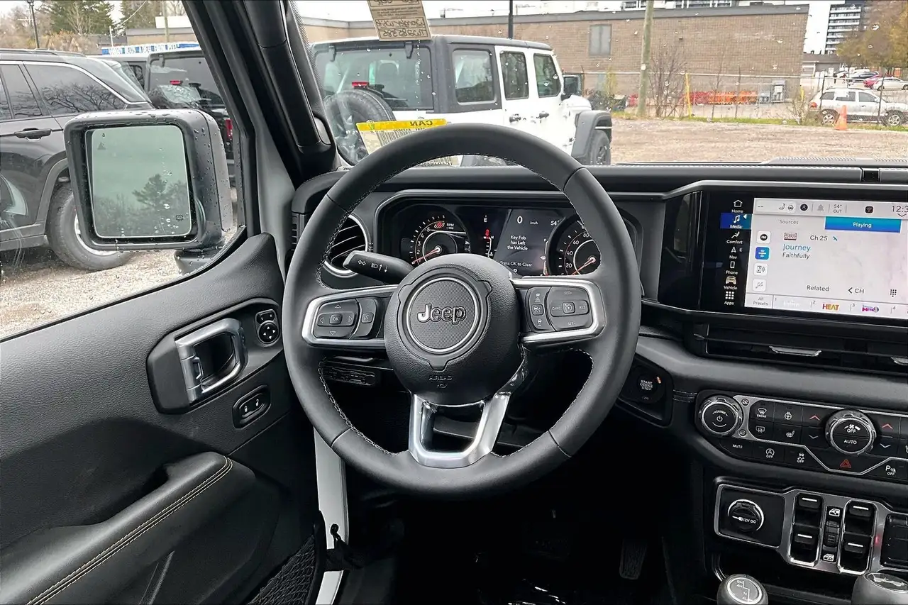 Jeep Wrangler снимка Jeep Wrangler