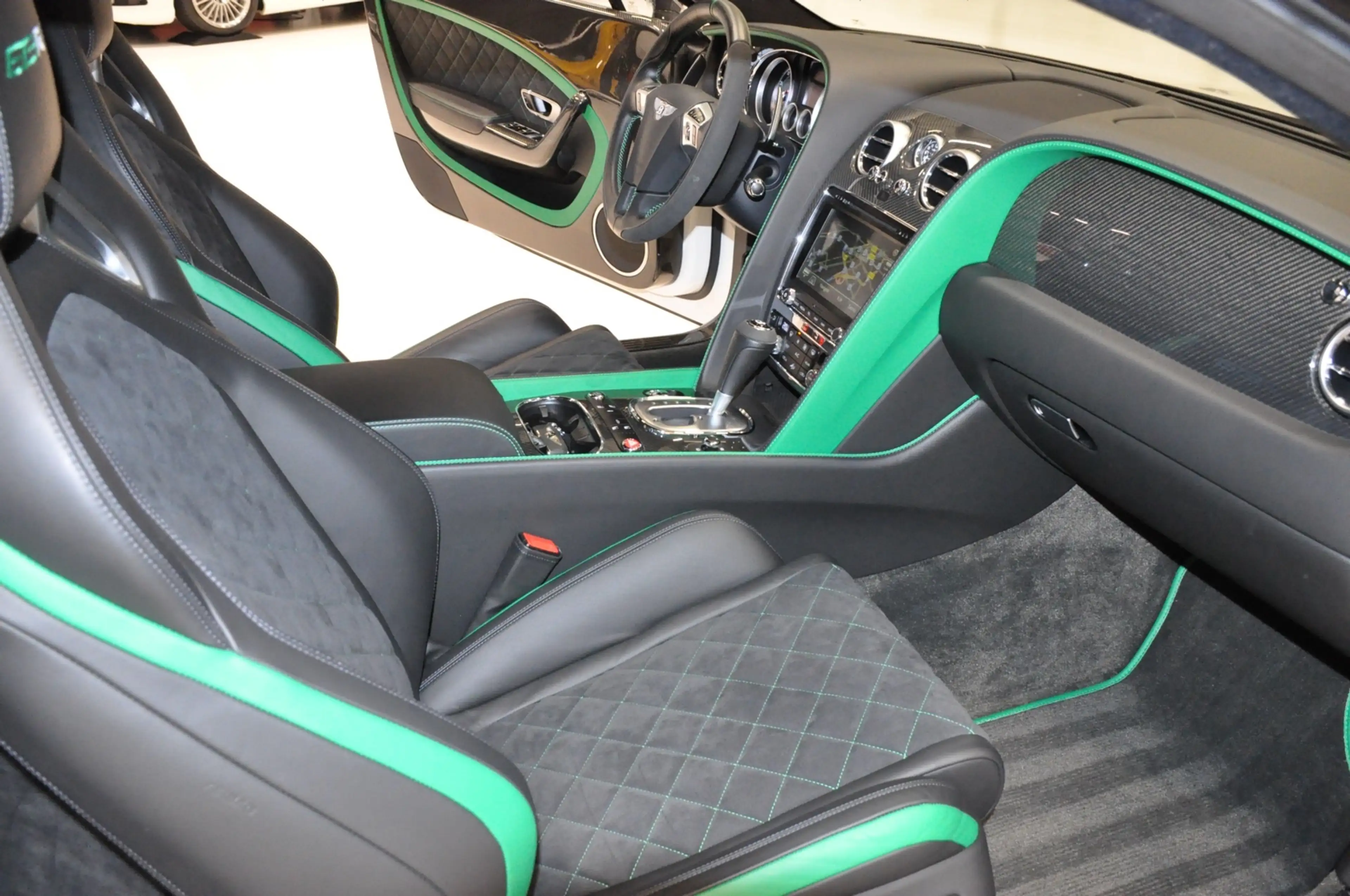 Bentley Continental GT GT3-R origineel 11.378 km — photo 12