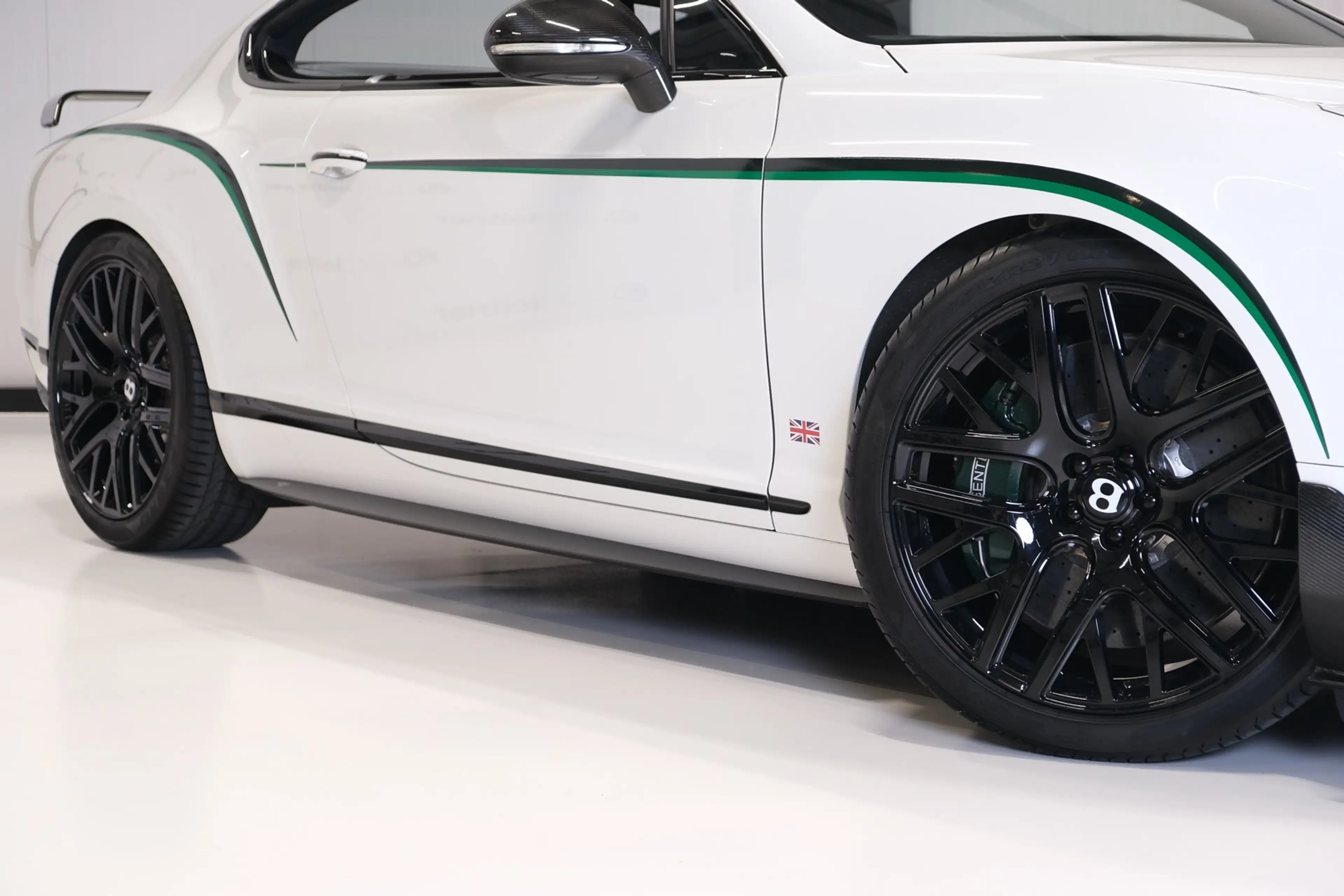 Bentley Continental GT GT3-R origineel 11.378 km — photo 9