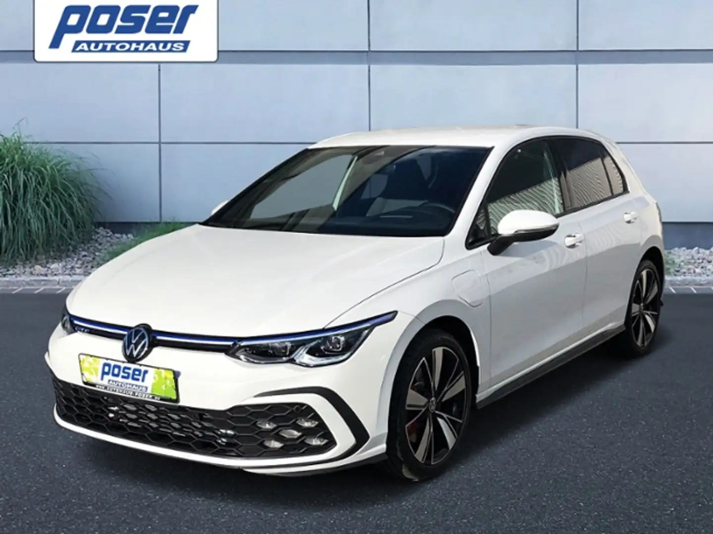 Volkswagen Golf GTE 1.4 eHybrid IQ.Light ACC HuD Bianco - 2