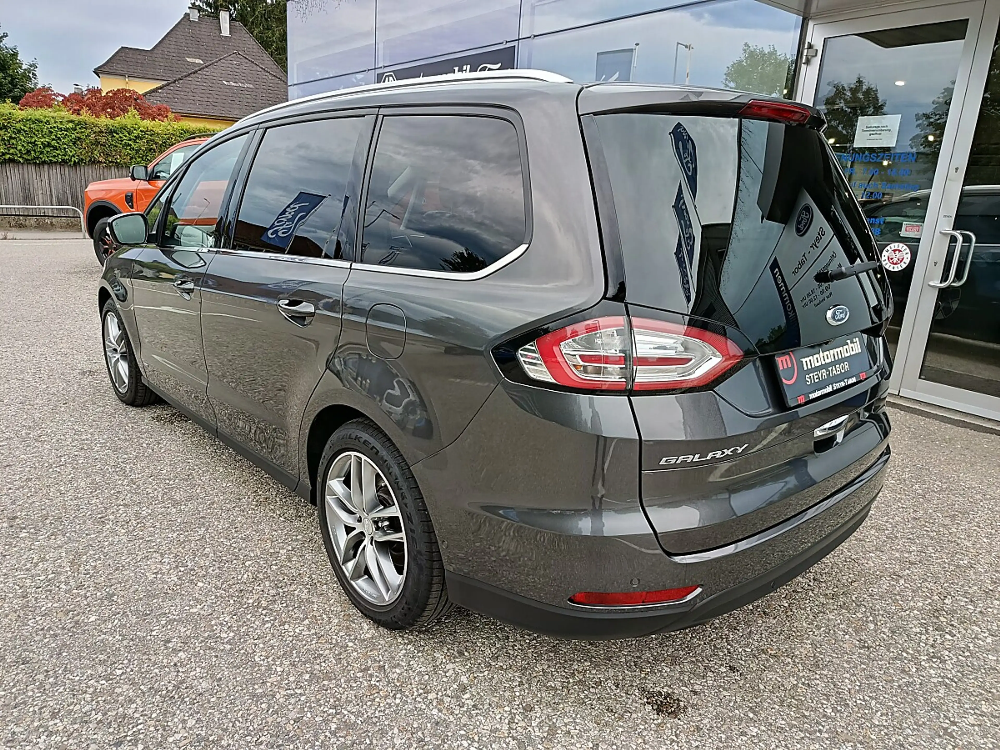 Ford Galaxy 2,0 TDCi AWD Titanium Start/Stop Powershift — photo 6