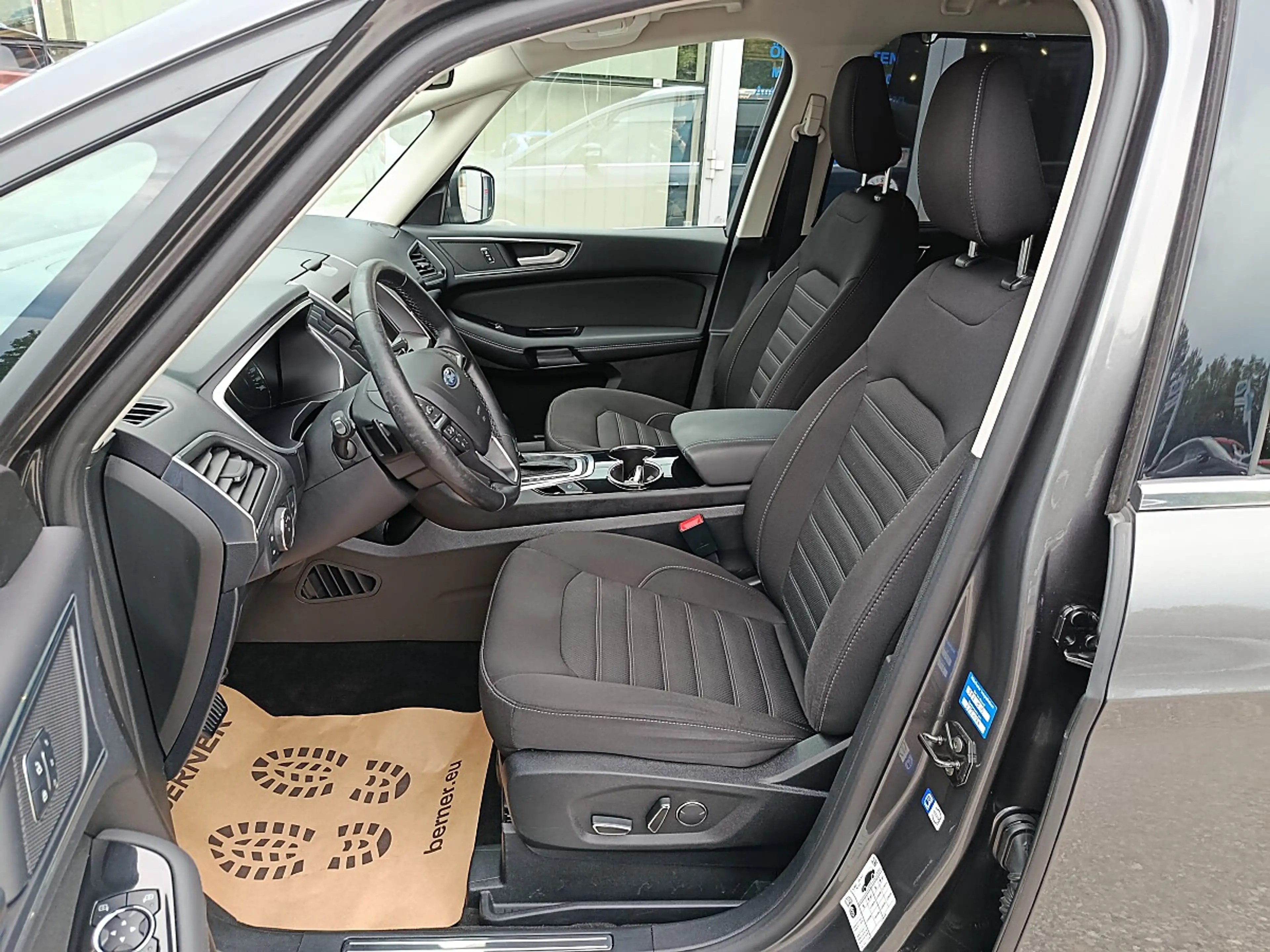 Ford Galaxy 2,0 TDCi AWD Titanium Start/Stop Powershift — photo 10