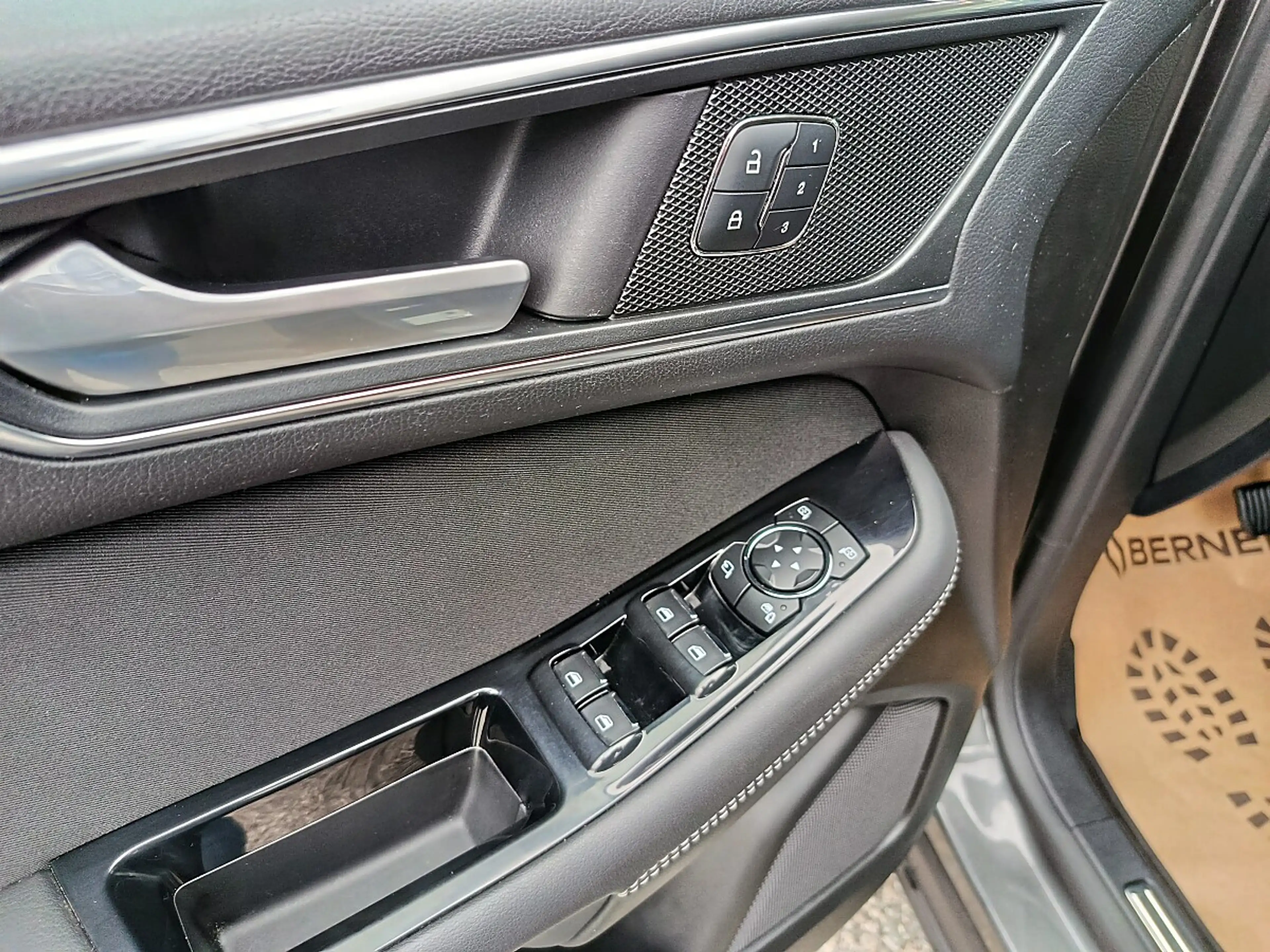 Ford Galaxy 2,0 TDCi AWD Titanium Start/Stop Powershift — photo 11