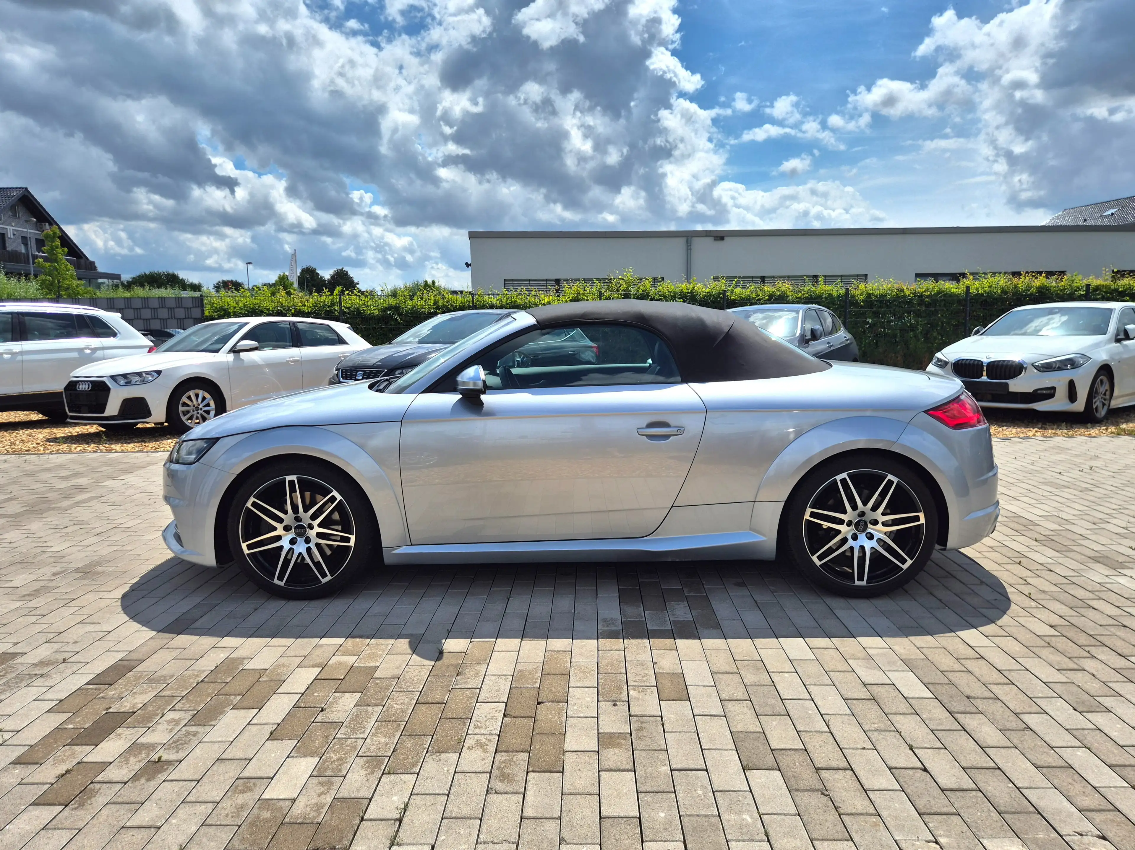 Audi TTS TTS Roadster S tronic/LED/NAVI/PDC/RFK/SHZ/ALU 19" — photo 4