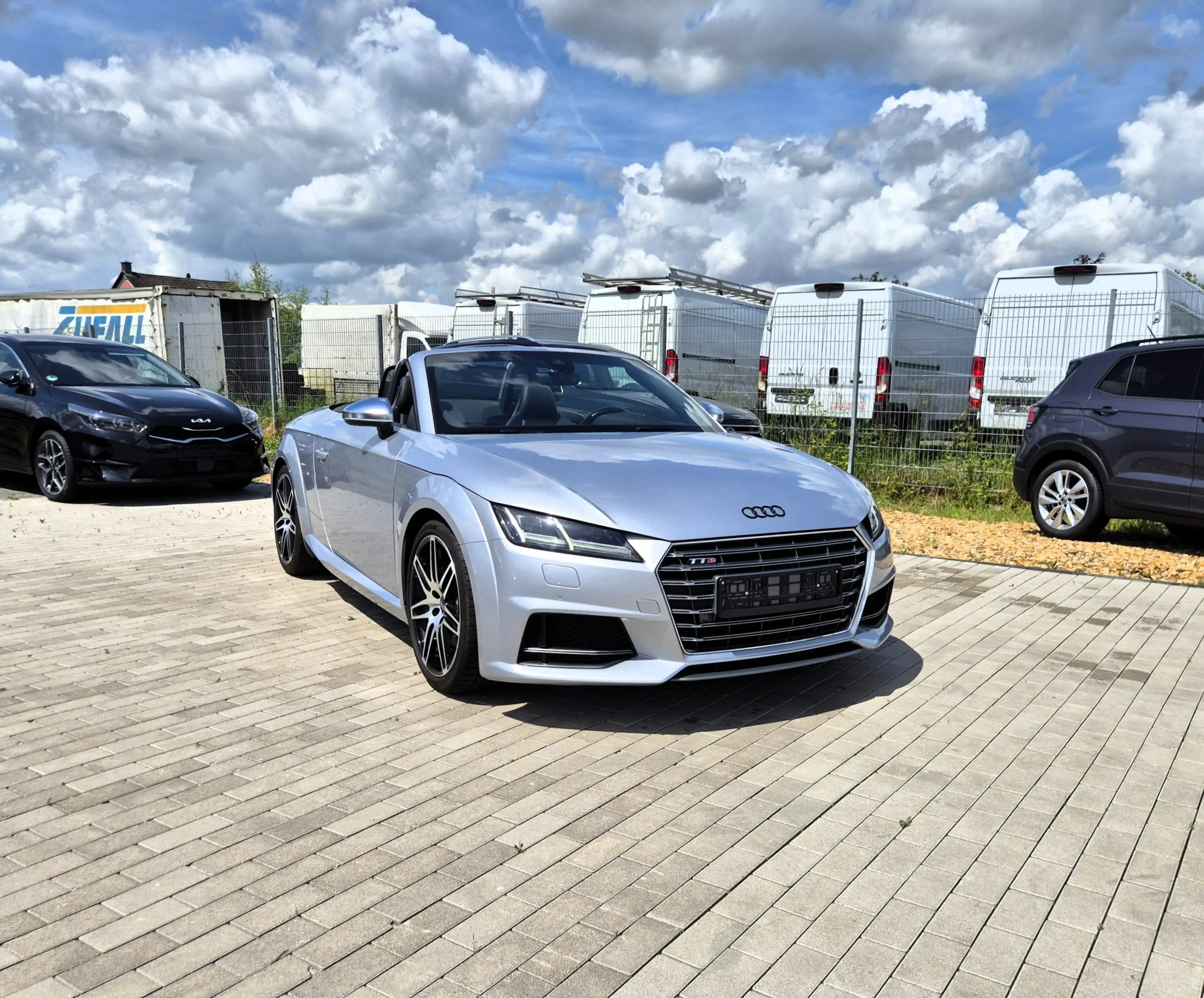 Audi TTS TTS Roadster S tronic/LED/NAVI/PDC/RFK/SHZ/ALU 19" — photo 2