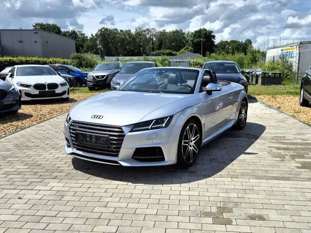 Audi TTS TTS Roadster S tronic/LED/NAVI/PDC/RFK/SHZ/ALU 19"