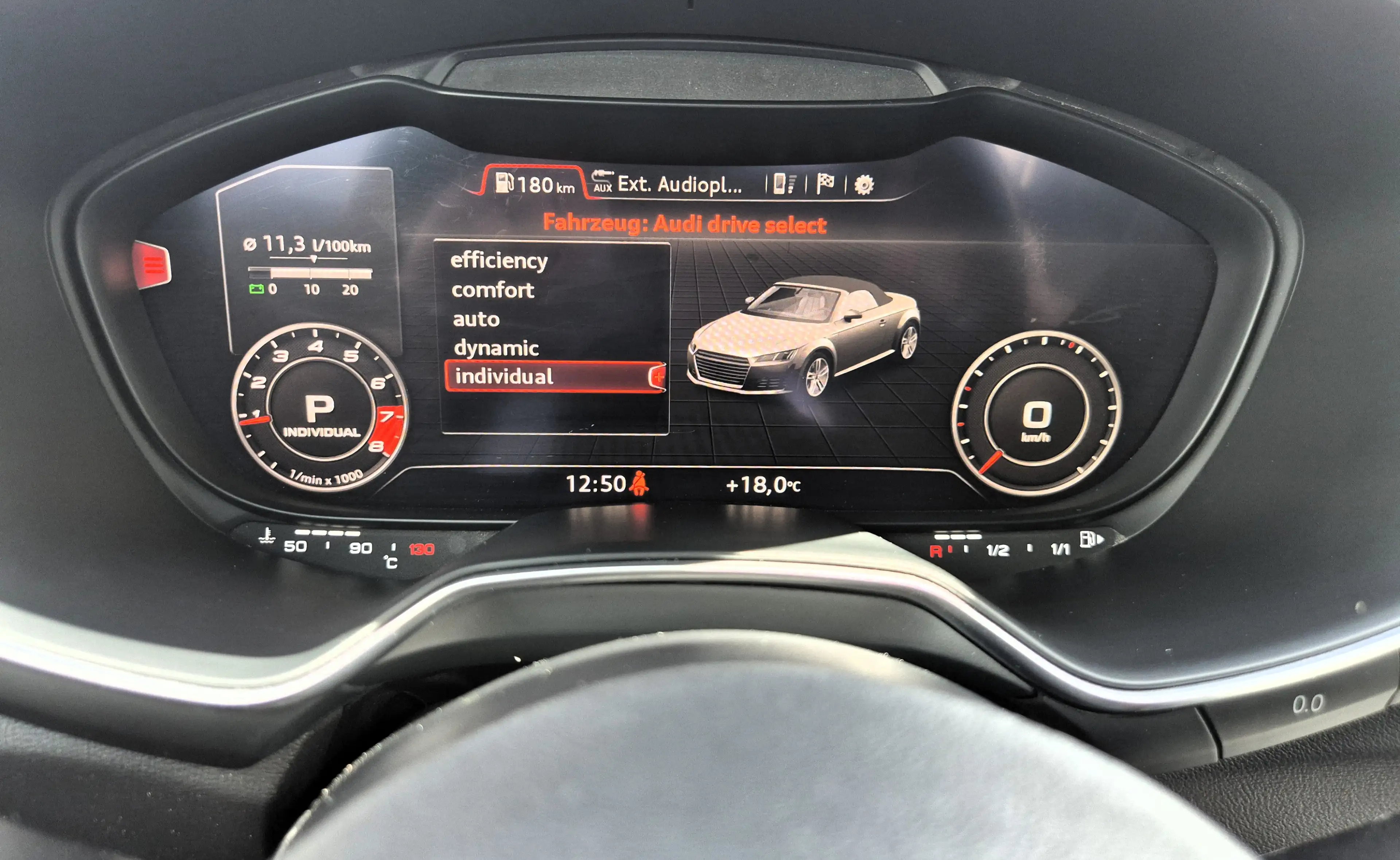 Audi TTS TTS Roadster S tronic/LED/NAVI/PDC/RFK/SHZ/ALU 19" — photo 14