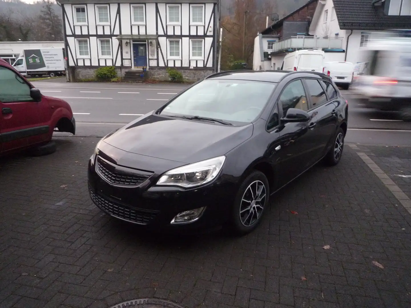 Opel Astra Design Edition Schwarz - 2