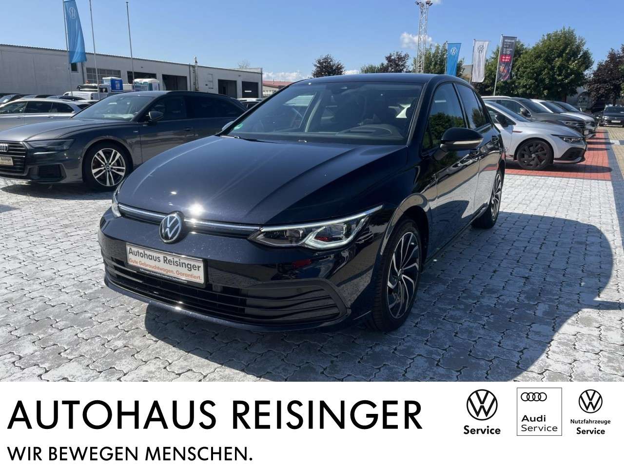 Volkswagen Golf 2021 — VIII 1.5 eTSI Life DSG (MatrixLED+NAVI+APP+HeadUp+