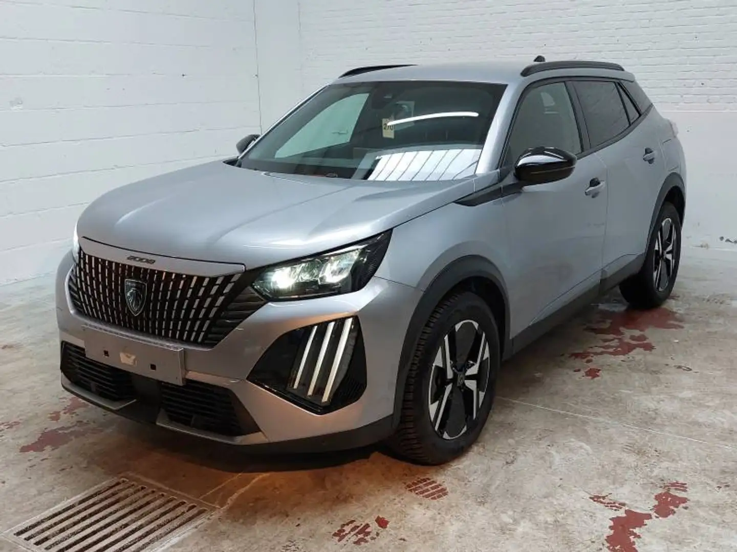 Peugeot 2008 2 1.2 Puretech 74kW S&S Allure Grijs - 2