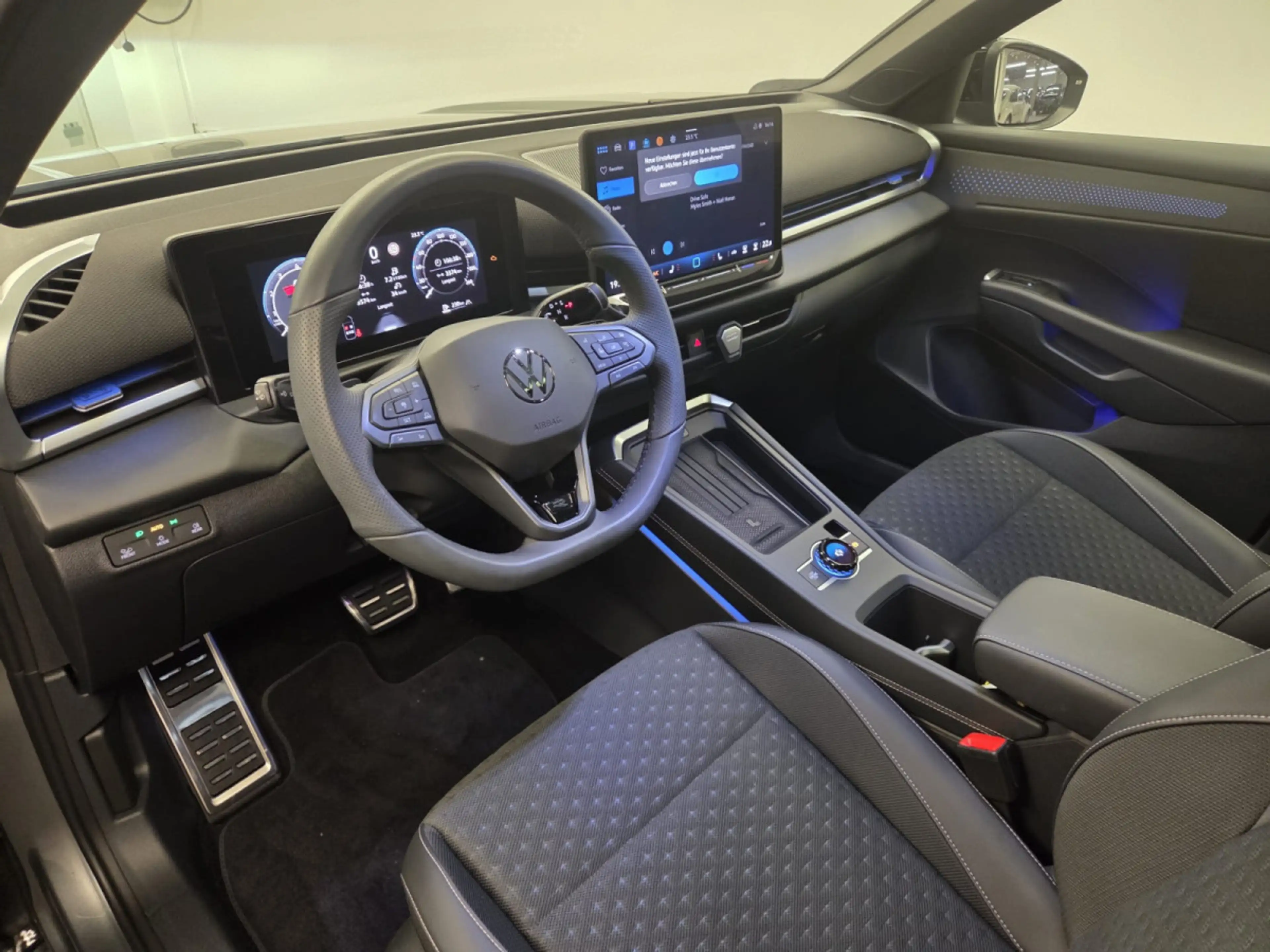 Volkswagen T-Roc TSI R-Line 150 CV / 110 KW DSG — photo 4