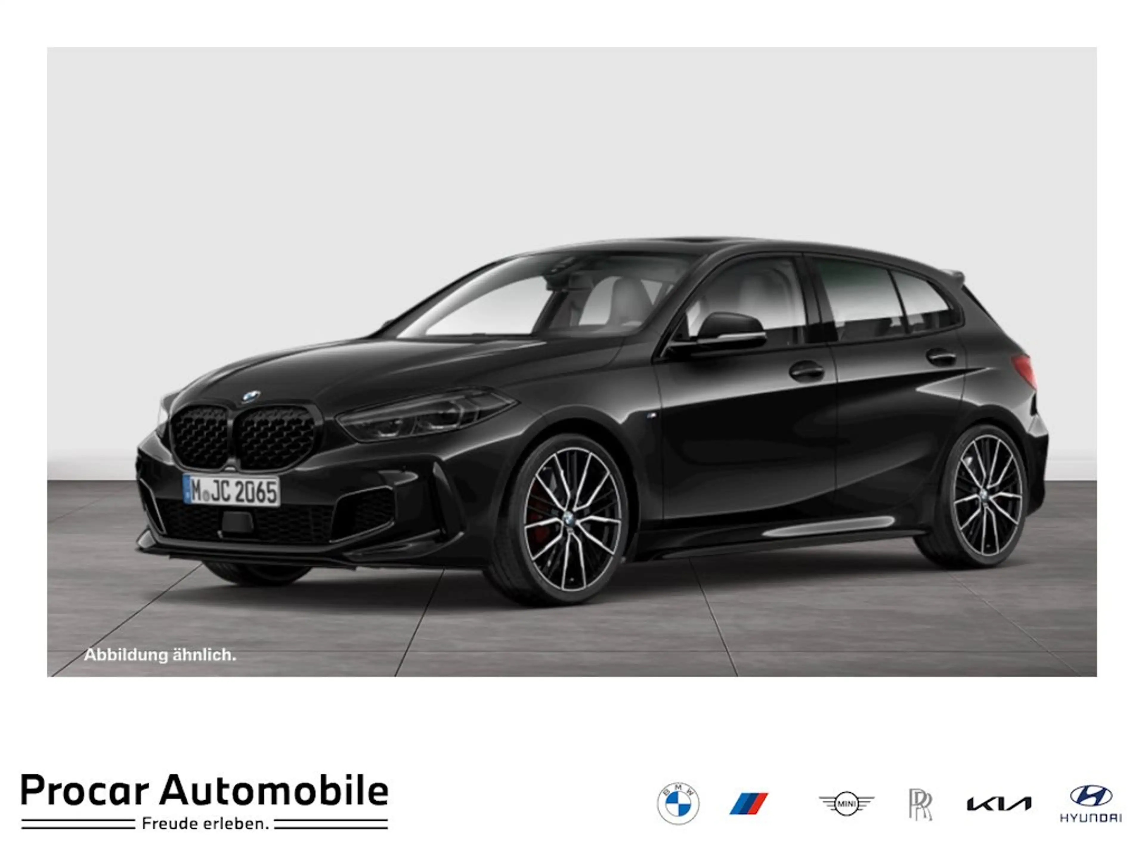 BMW 135 M135i xDrive M Sport HUD PANO RFK NAVI LED DAB