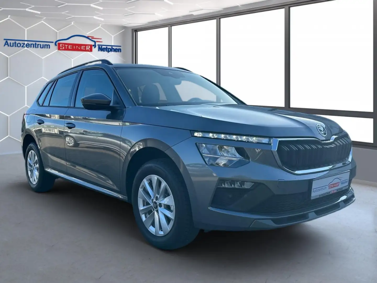 Skoda Kamiq Selection 1.0TSI 115PS DSG AHK Klima Gris - 2