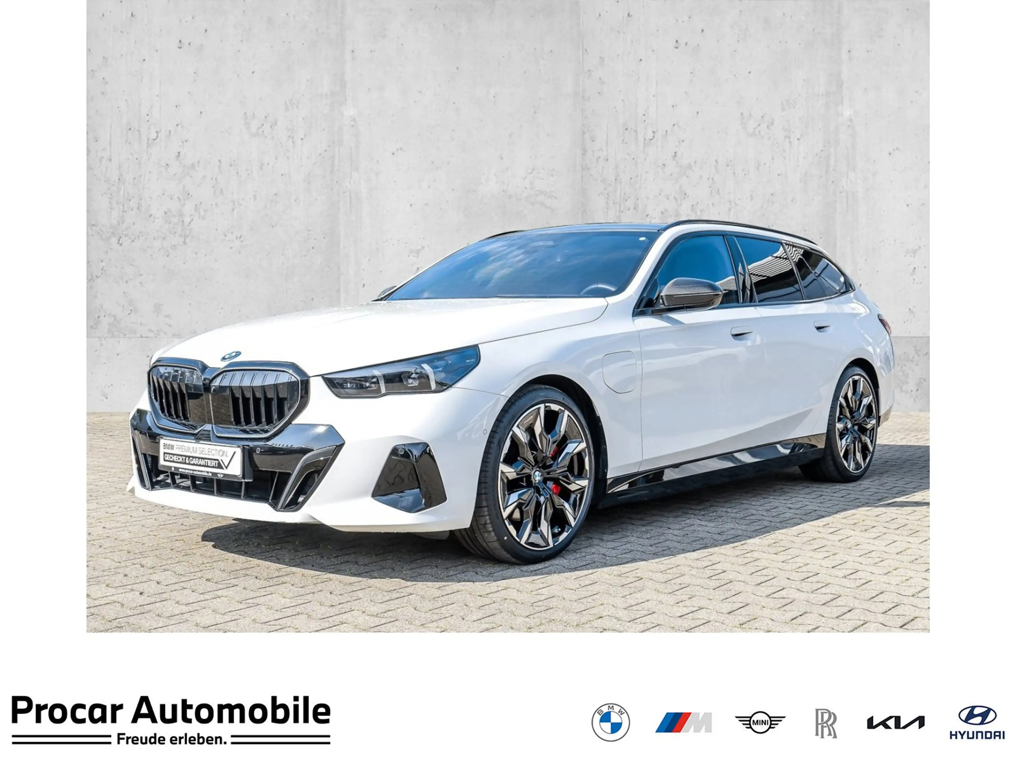 BMW 550 e xDrive Touring M Sport Pro HuD+AHK+Pano+Bowers&W